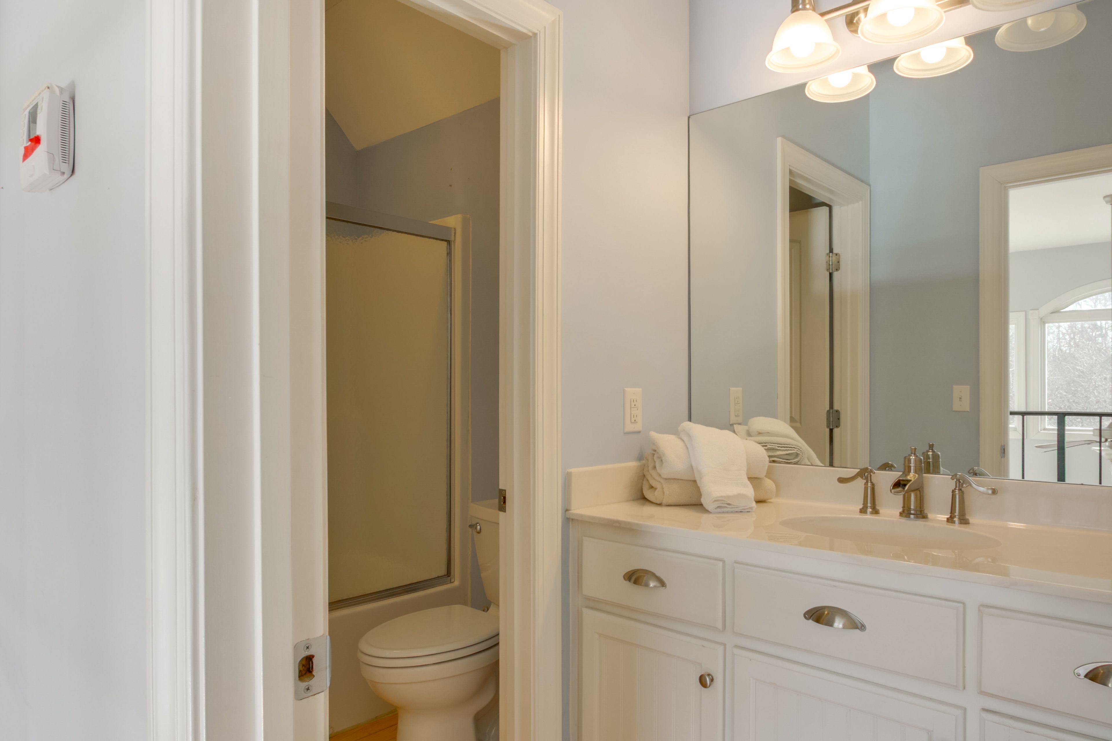 Full Bath | Upper Level