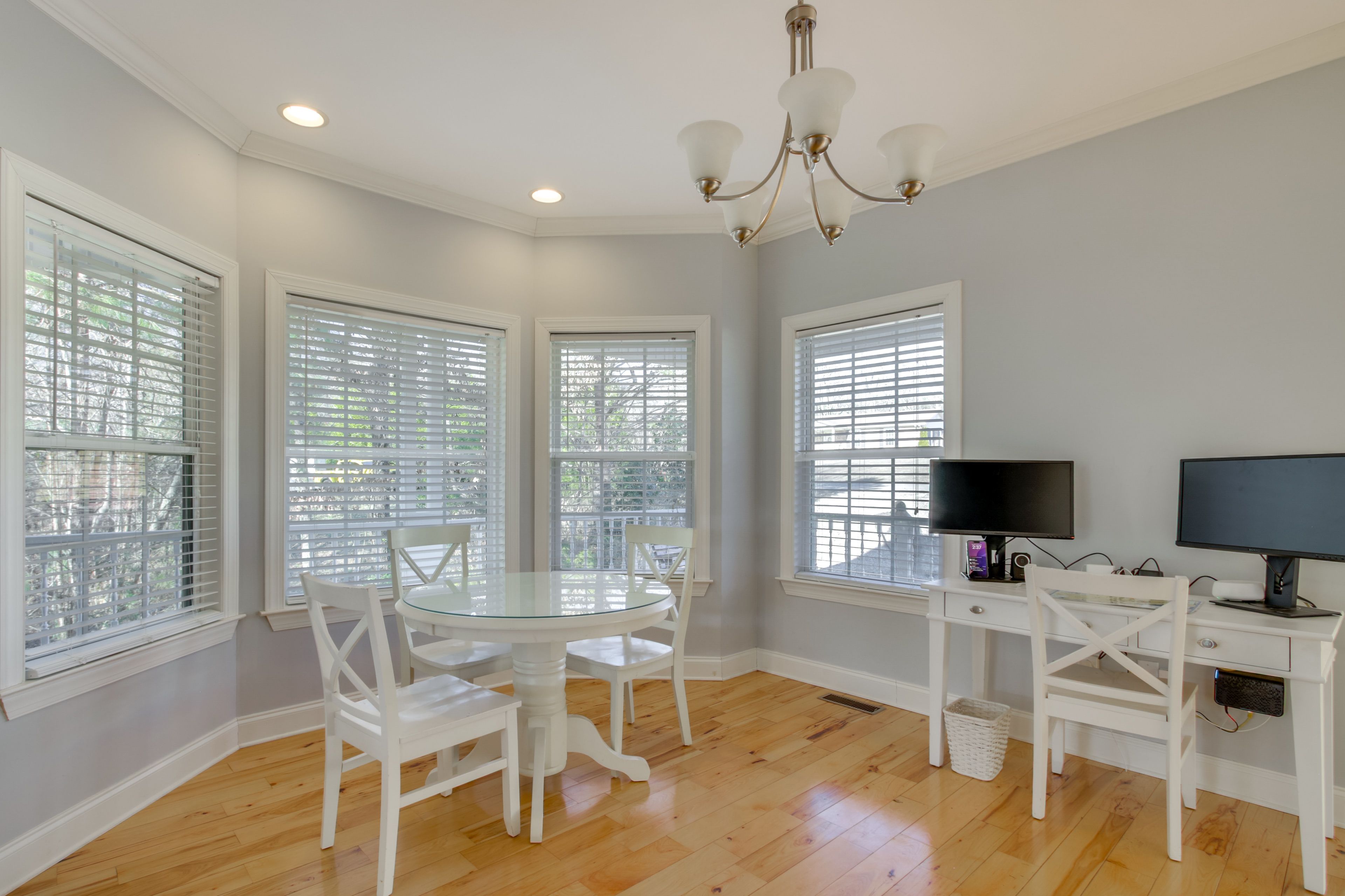 Breakfast Nook | Workspace | Main Level