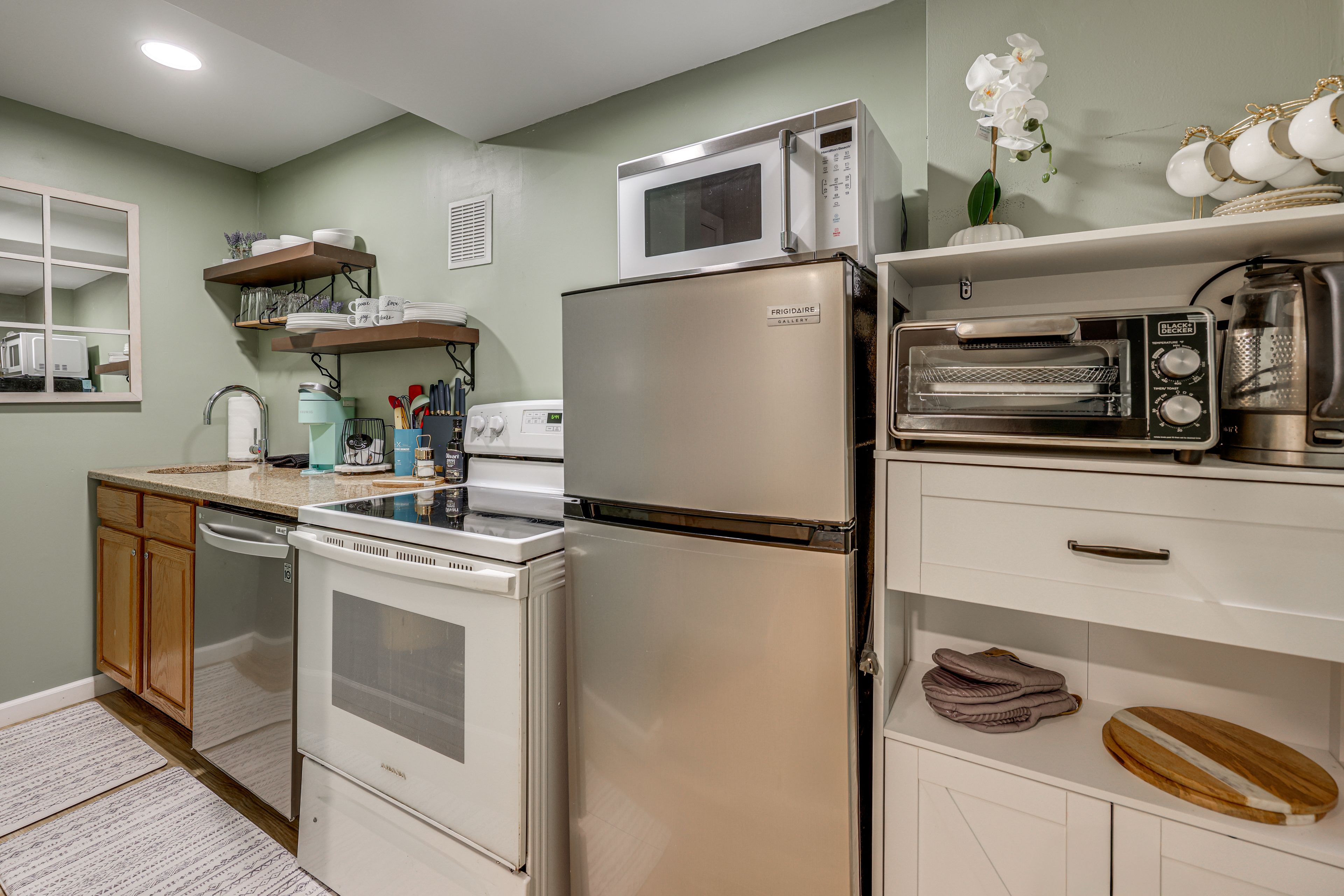 Kitchen | Single-Story Home | Central Heating & A/C