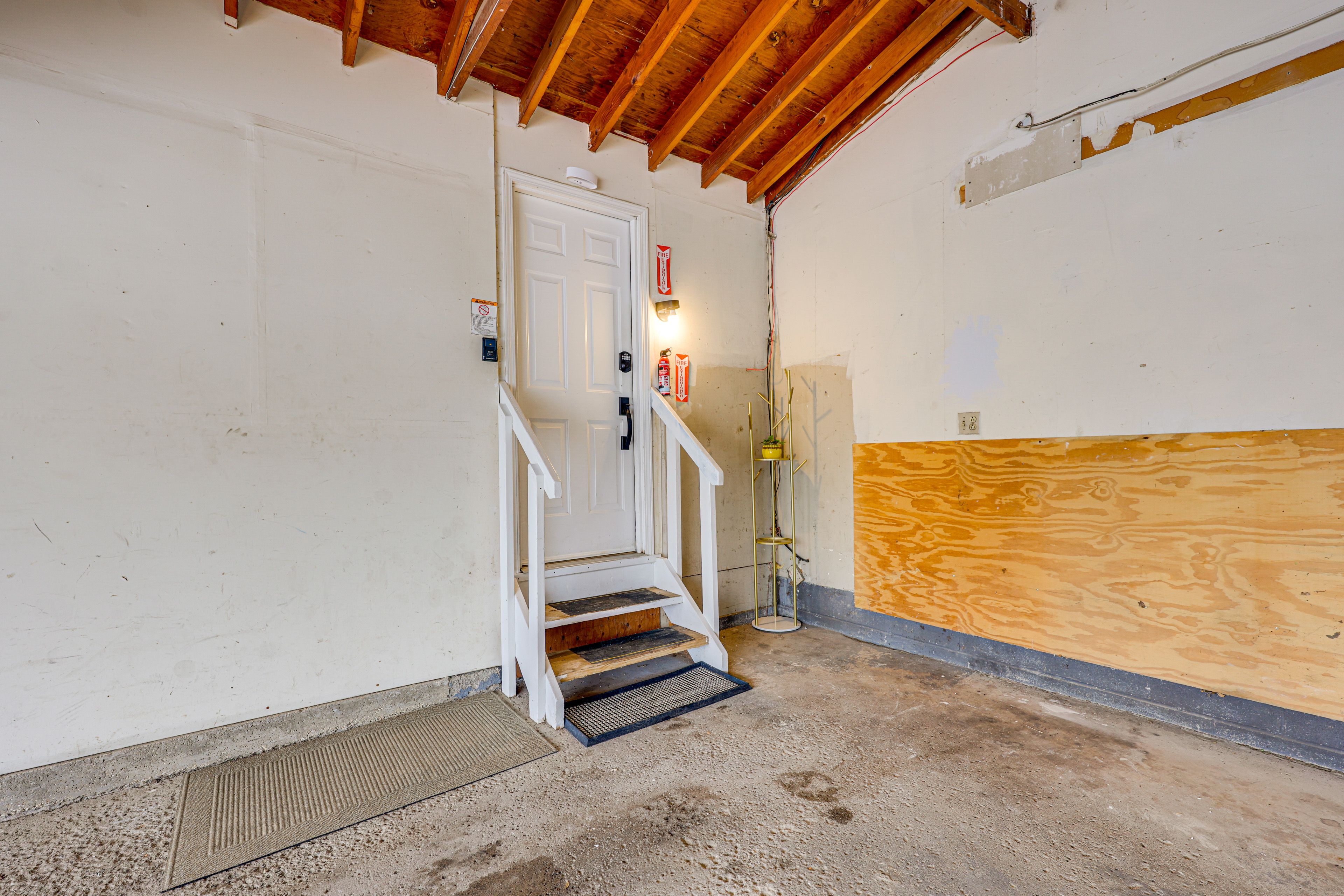 Unit Entrance | 3 Steps Required