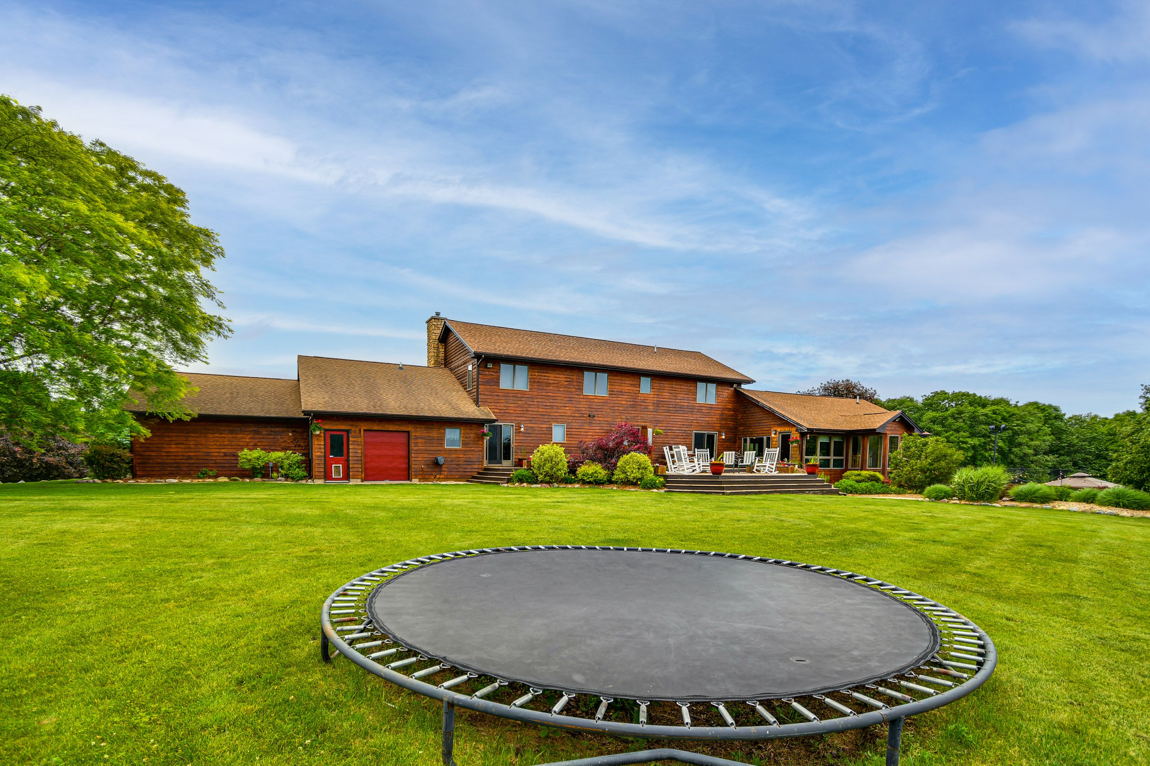 Trampoline
