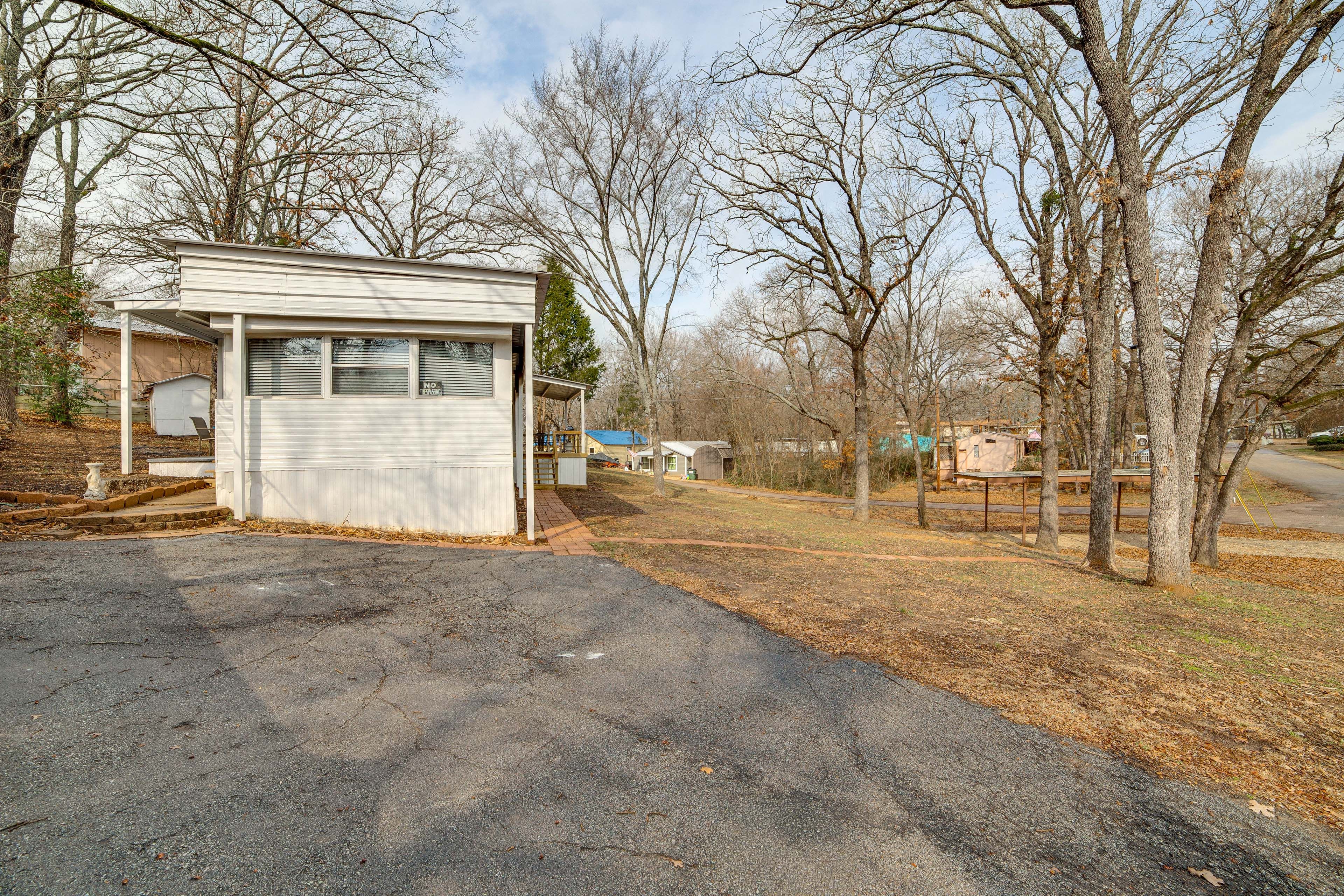 Parking | Carport (1 Vehicle) | Driveway (2 Vehicles)