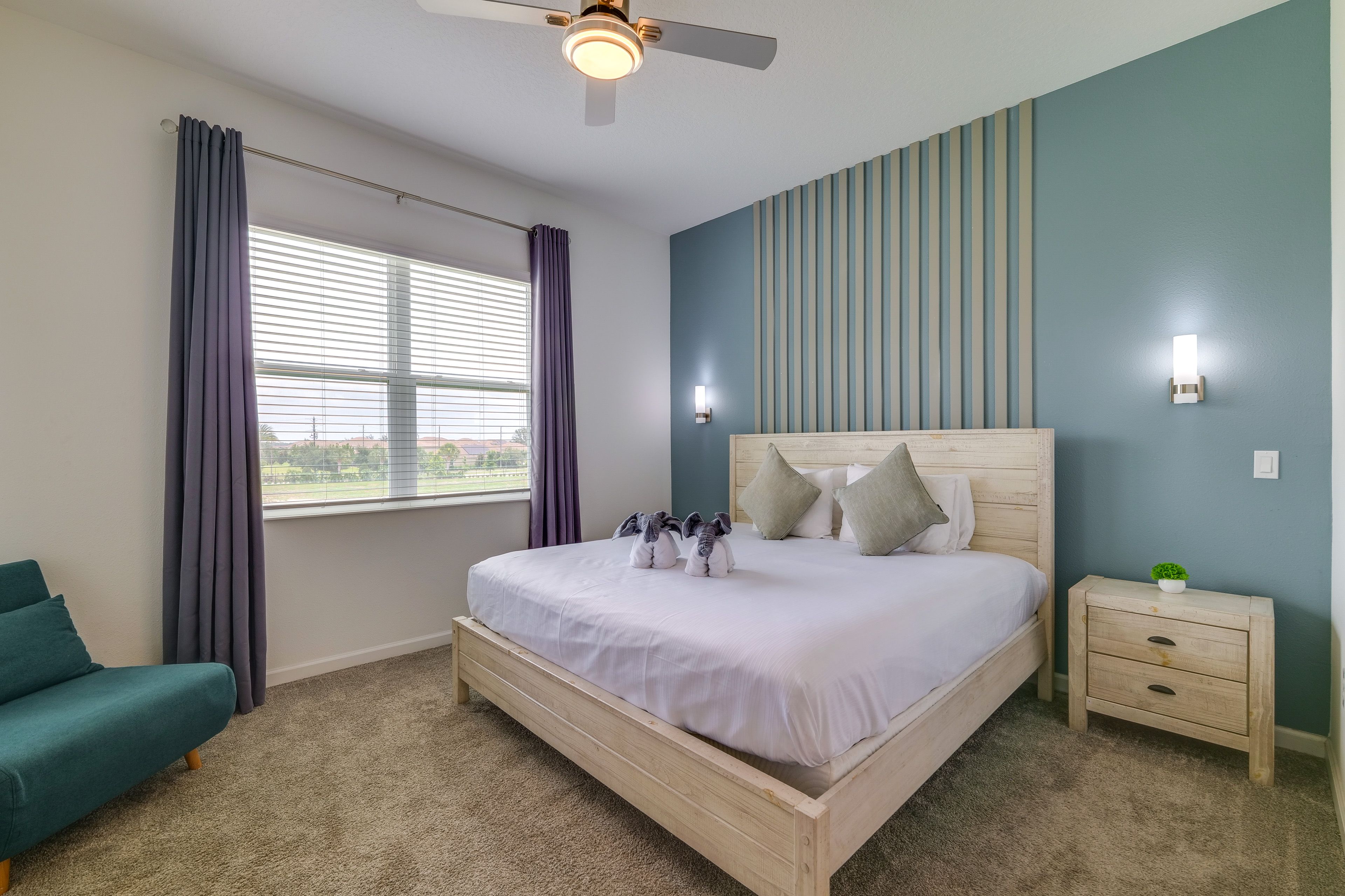 Bedroom 1 | King Bed | Smart TV