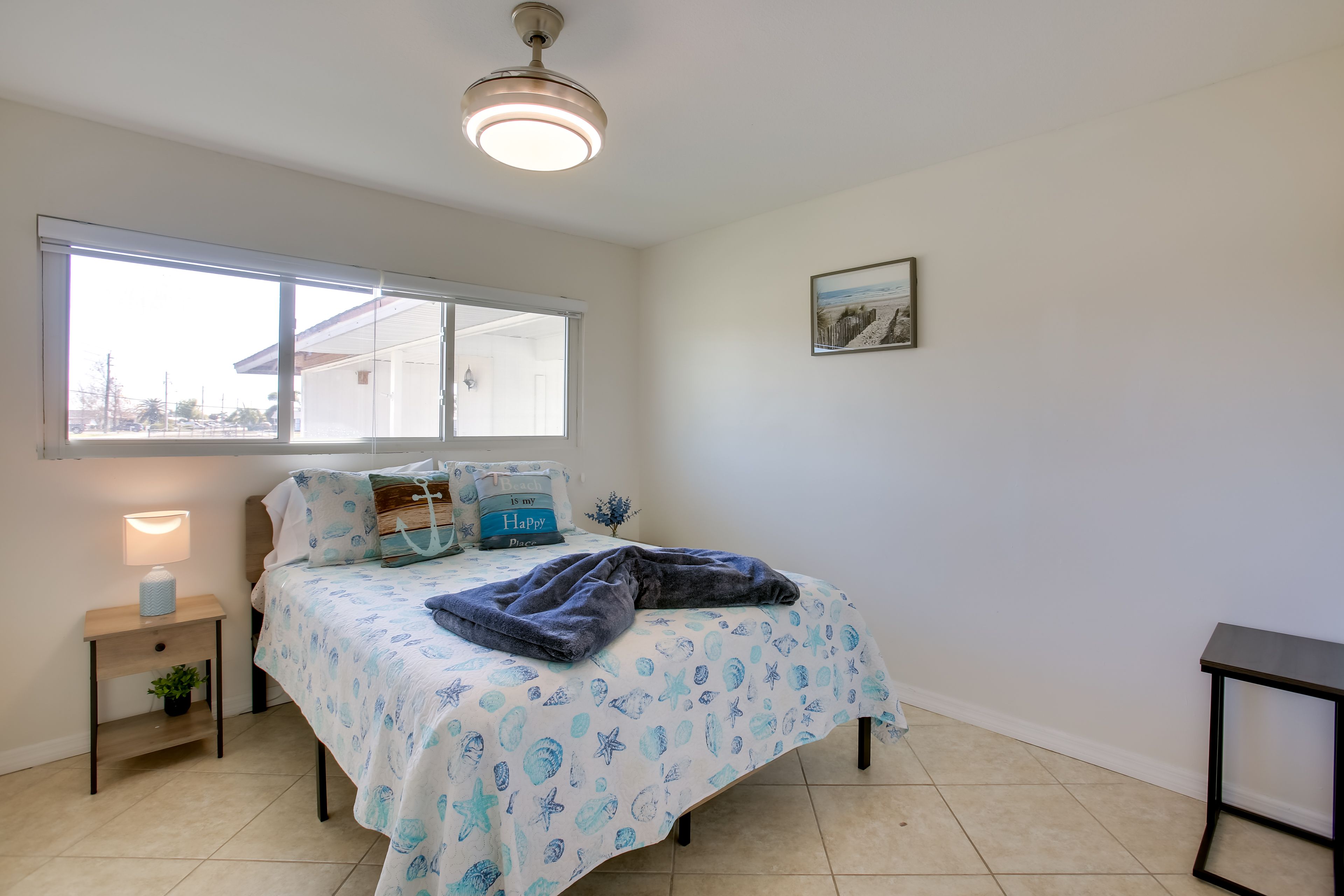 Bedroom 3 | Queen Bed