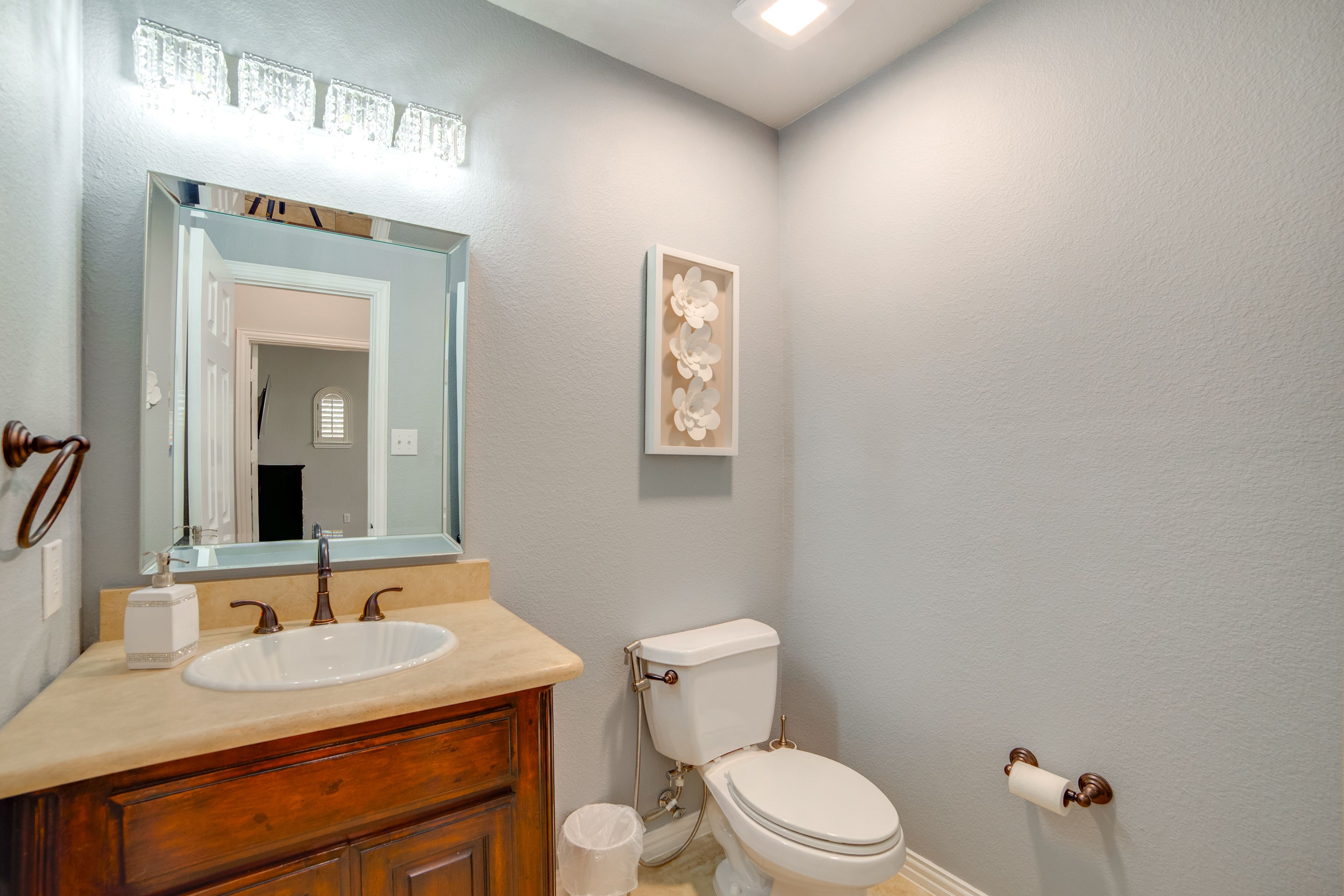 Half Bathroom | 1st Floor