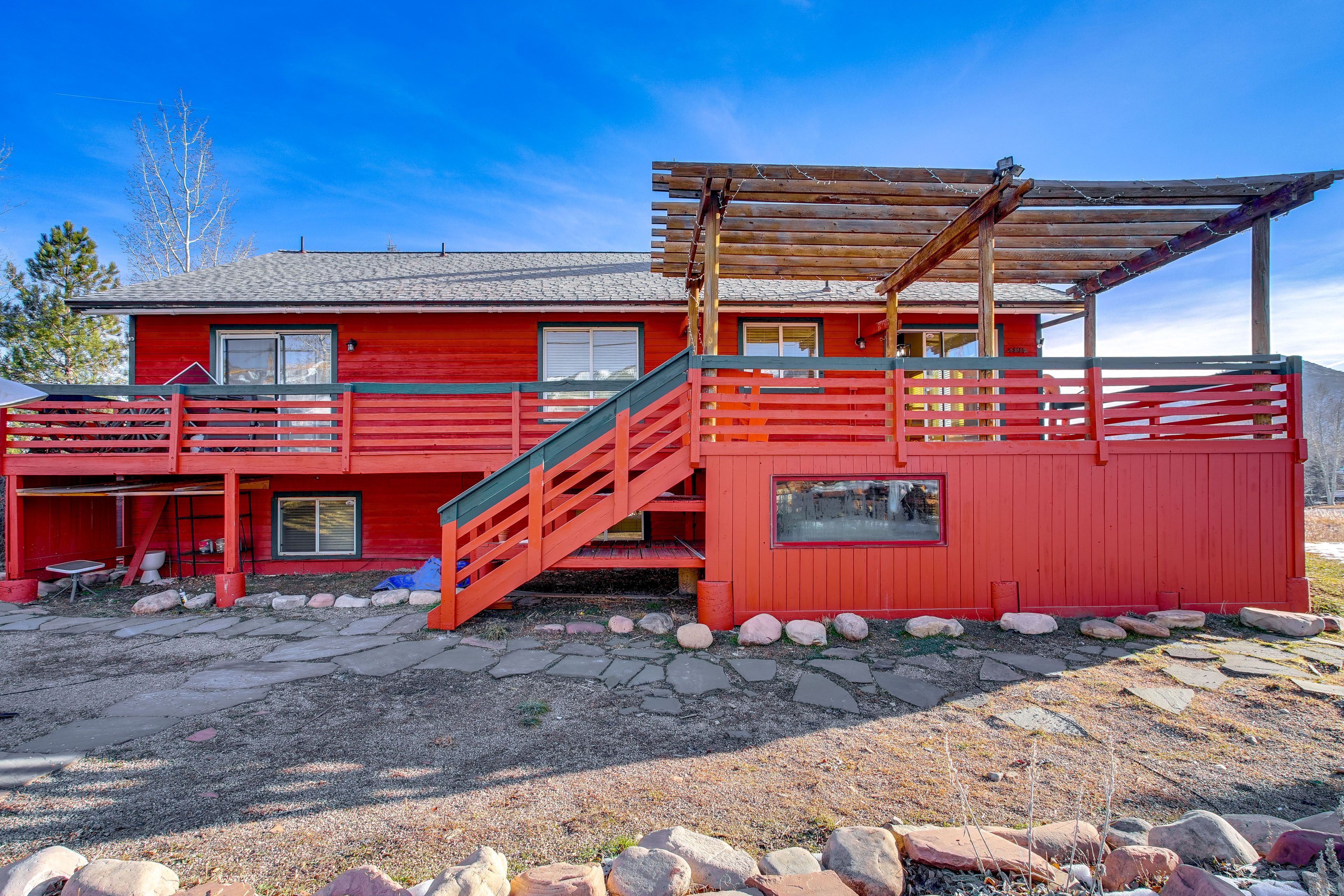 Back Exterior | Driveway (6 Vehicles)