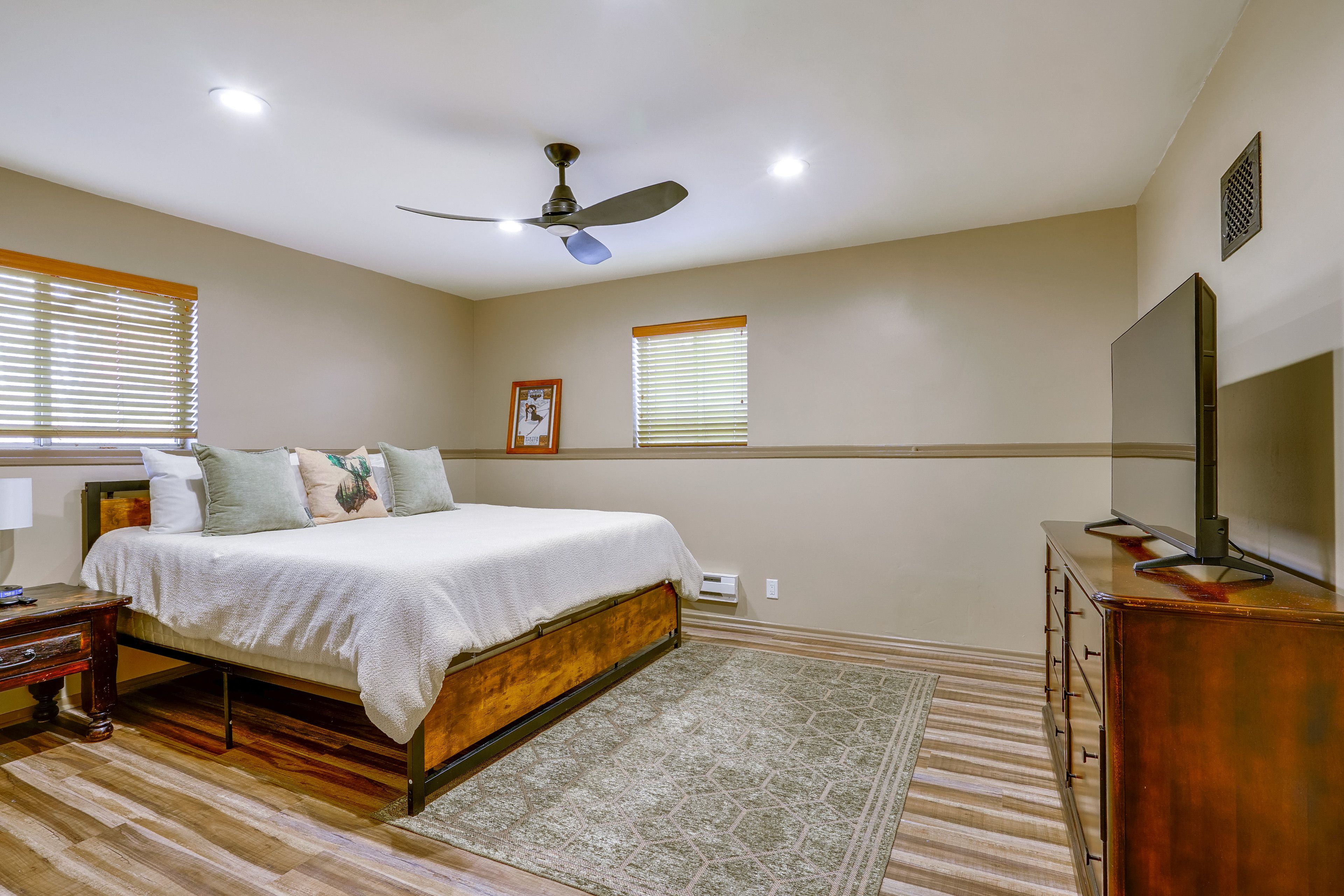 Bedroom 3 | King Bed | Lower Floor