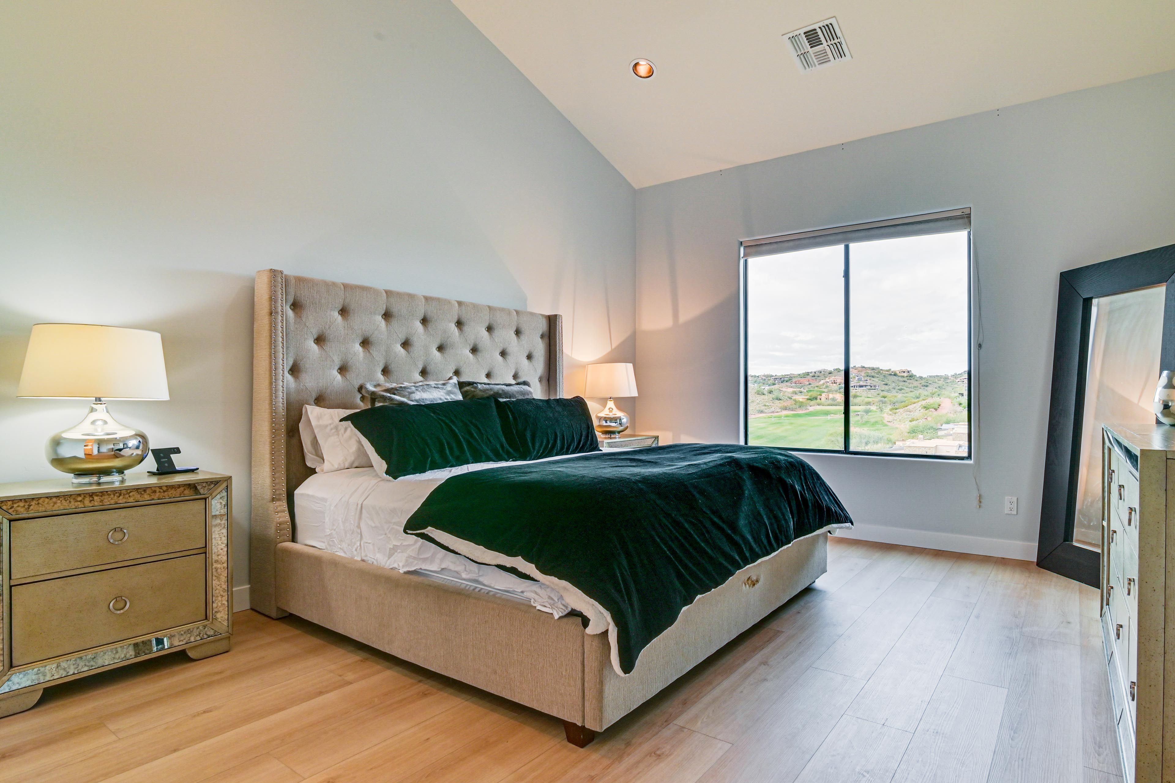 Bedroom 1 | King Bed | Main Level