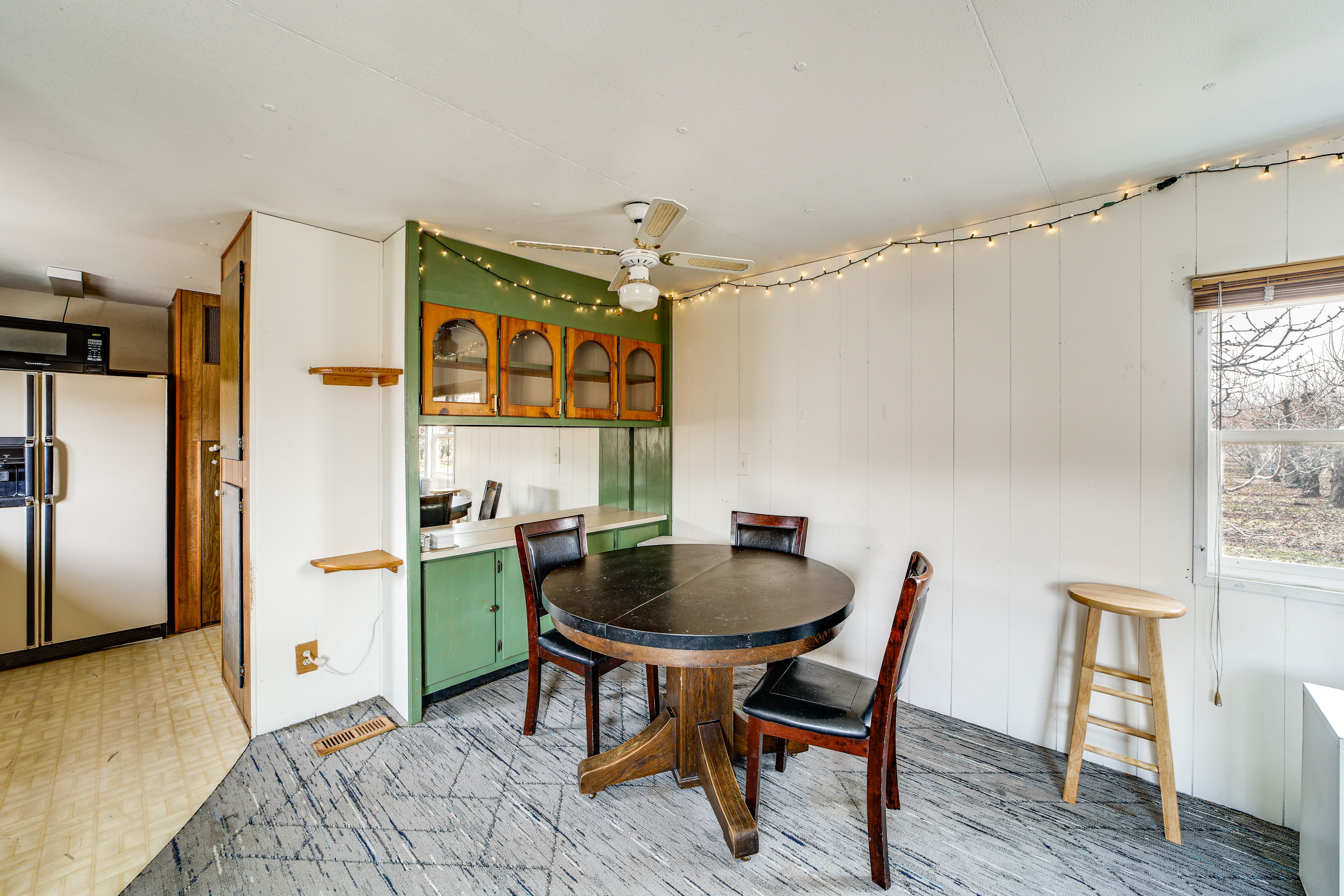 Dining Area & Kitchen | Central Heating & A/C