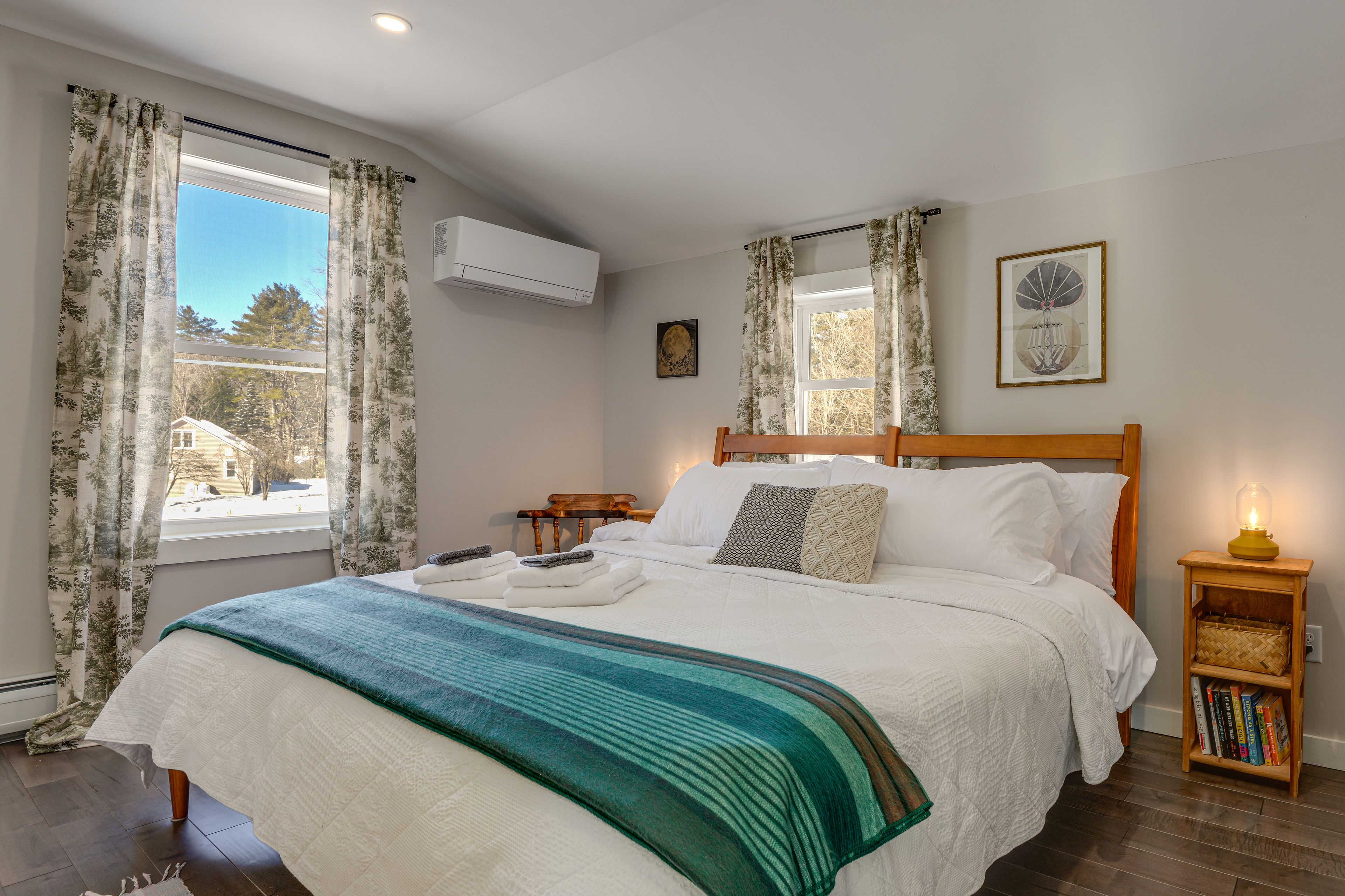 Bedroom 2 | King Bed | 2nd Floor