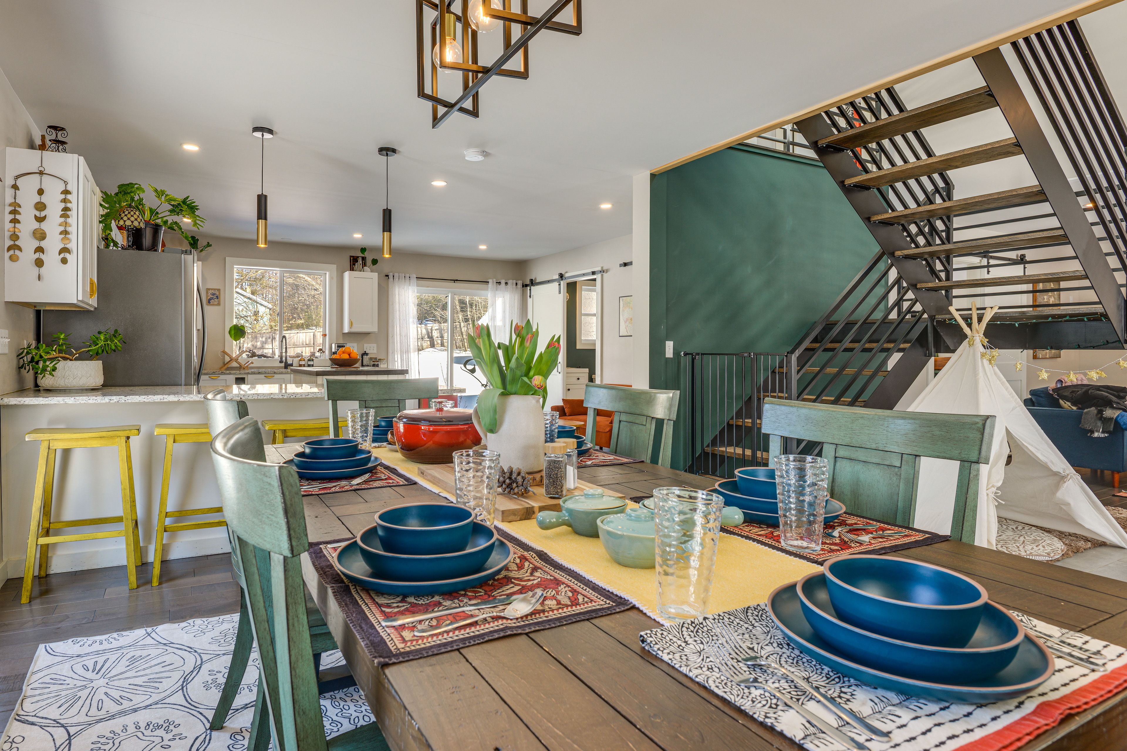 Dining Area | 1st Floor