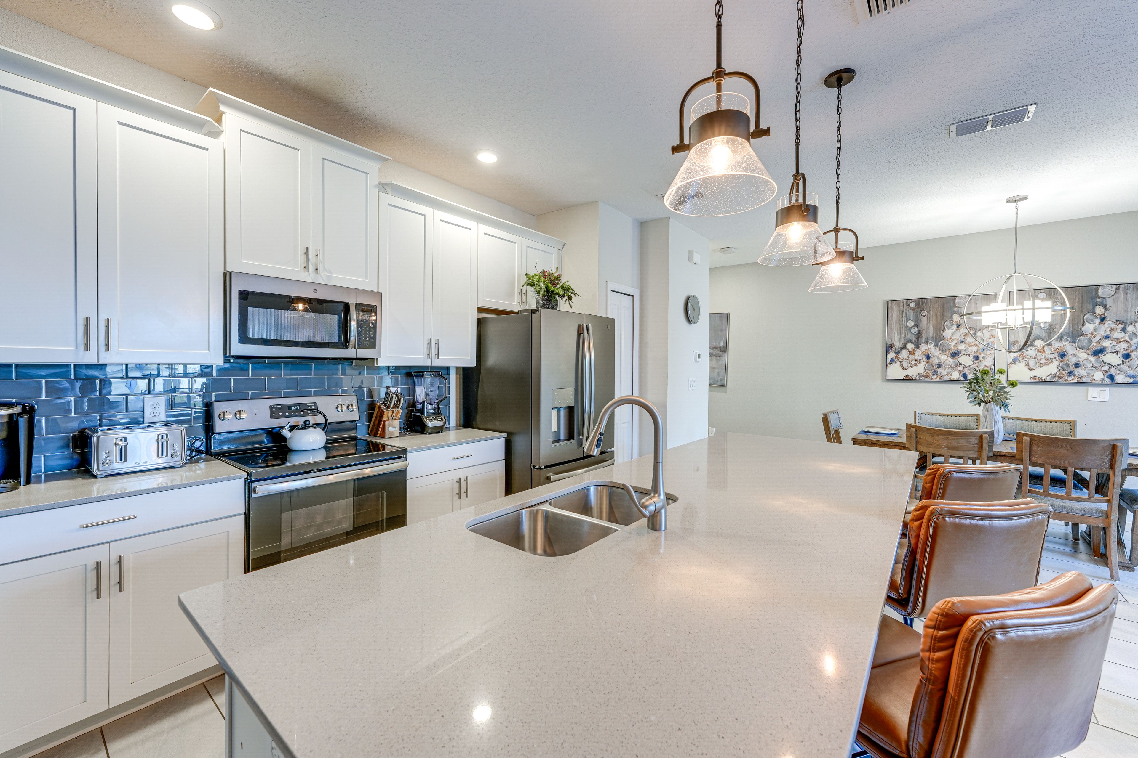 Kitchen | Cooking Basics | Stove/Oven | 1st Floor