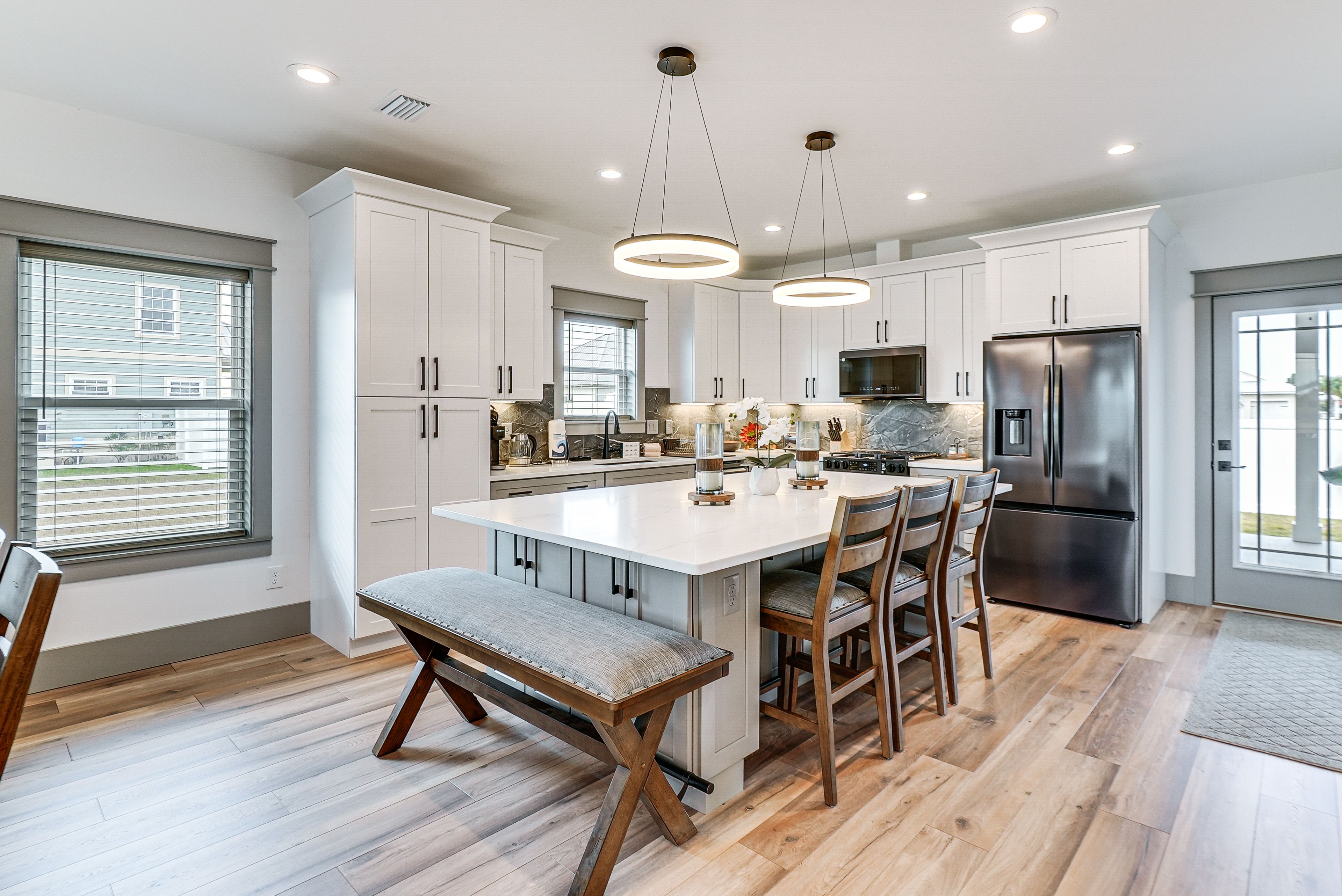 Kitchen | Main Level