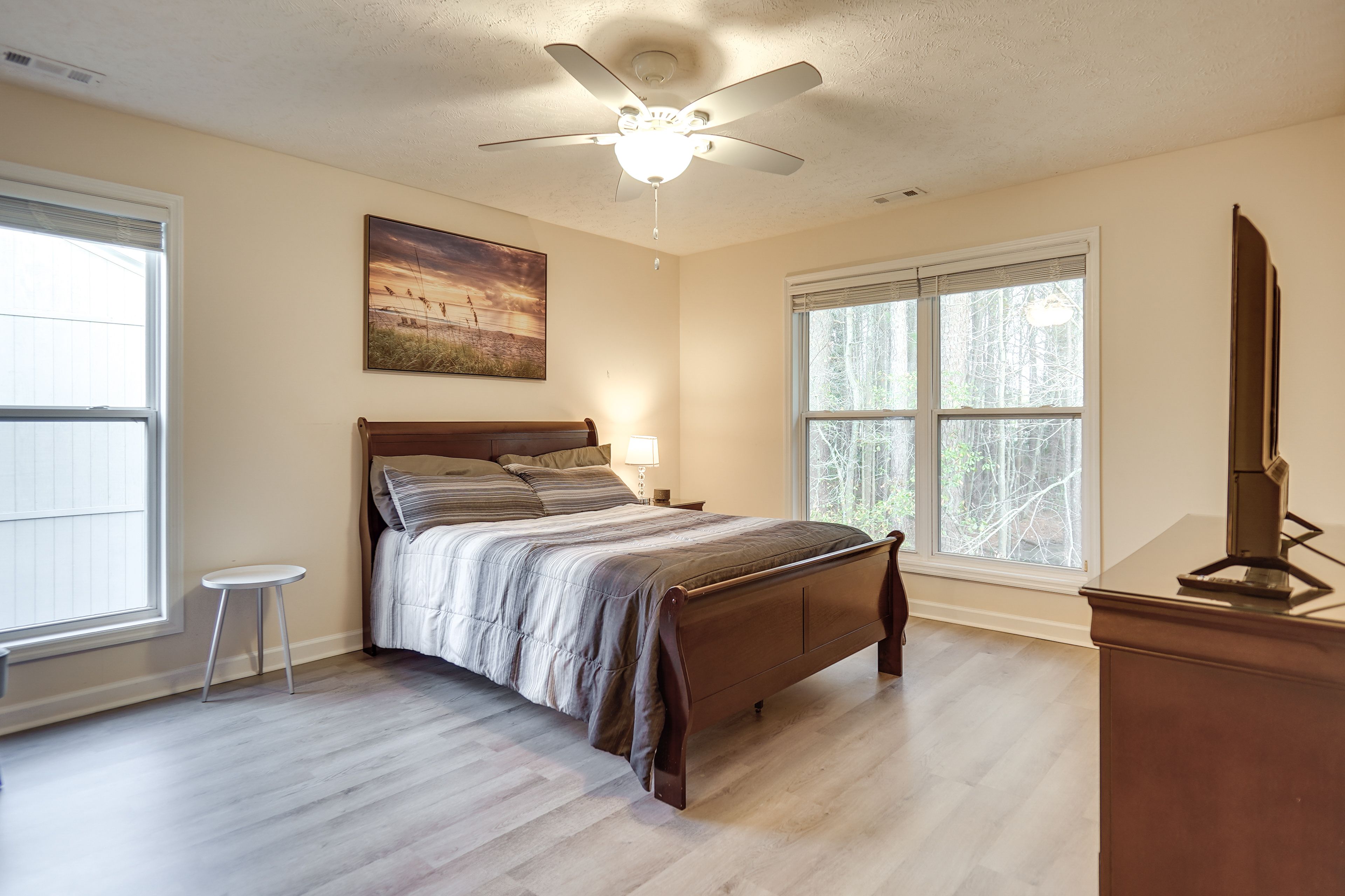 Bedroom 2 | Queen Bed