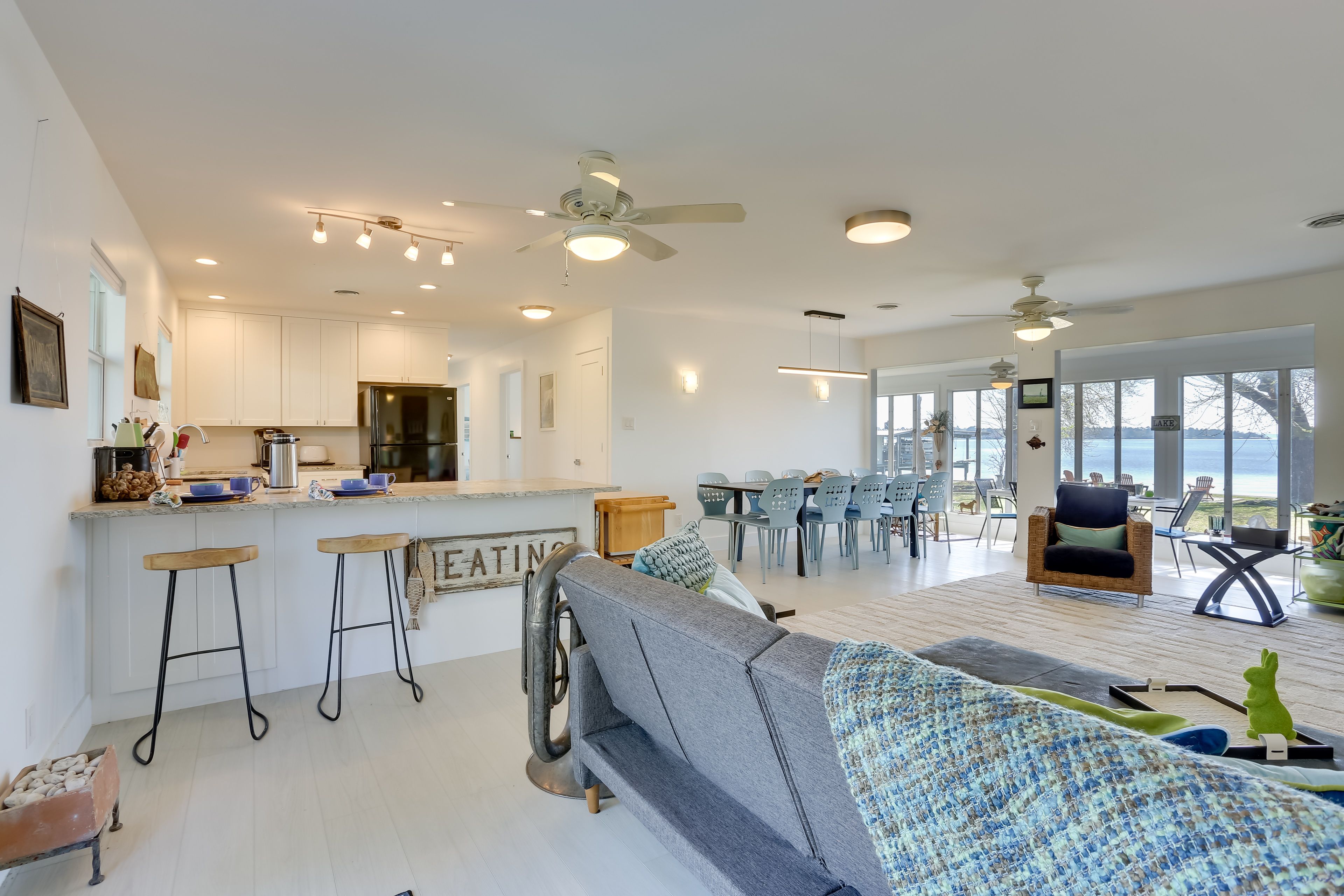 Living Room | Sleeper Sofa