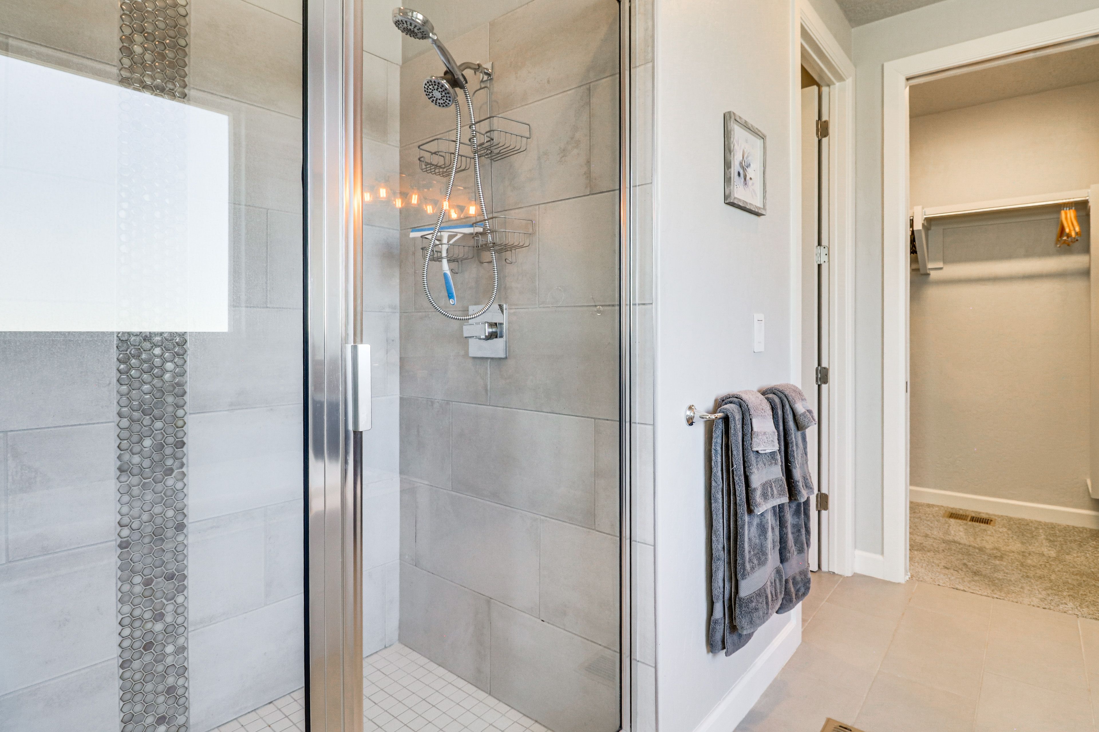 Full Bathroom | 2nd Floor