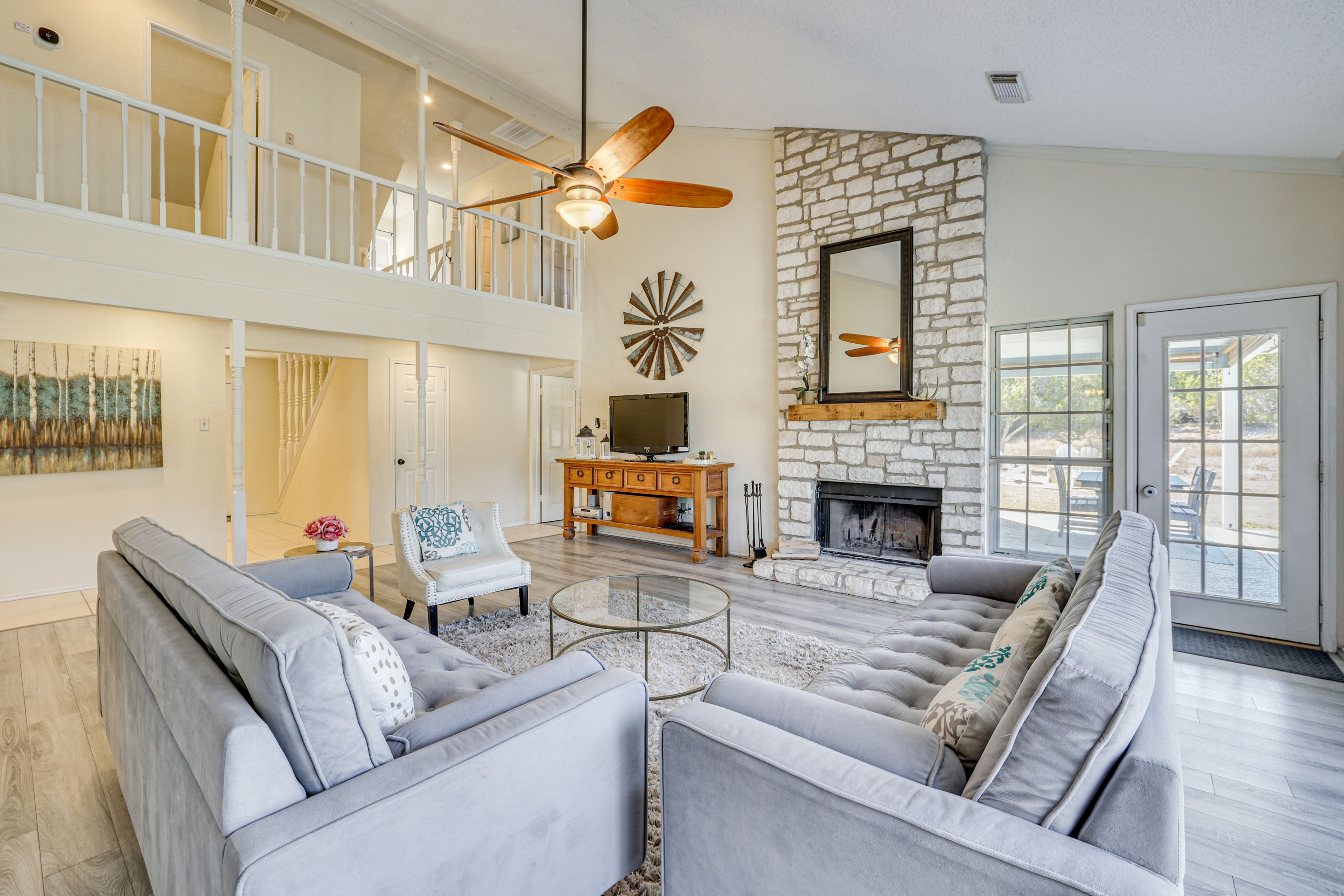Living Room | Smart TV | Fireplace | 1st Floor