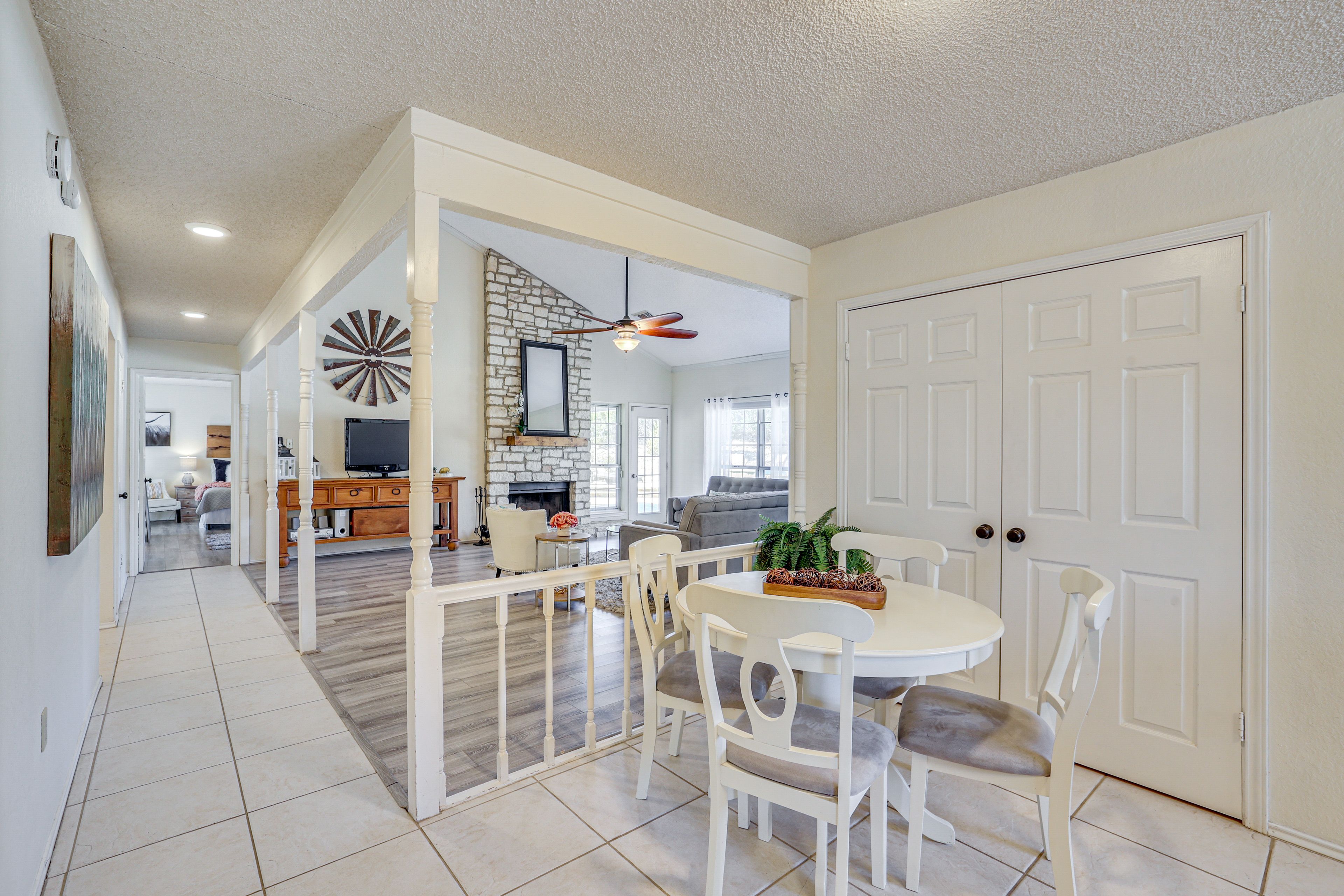 Dining Nook | 1st Floor