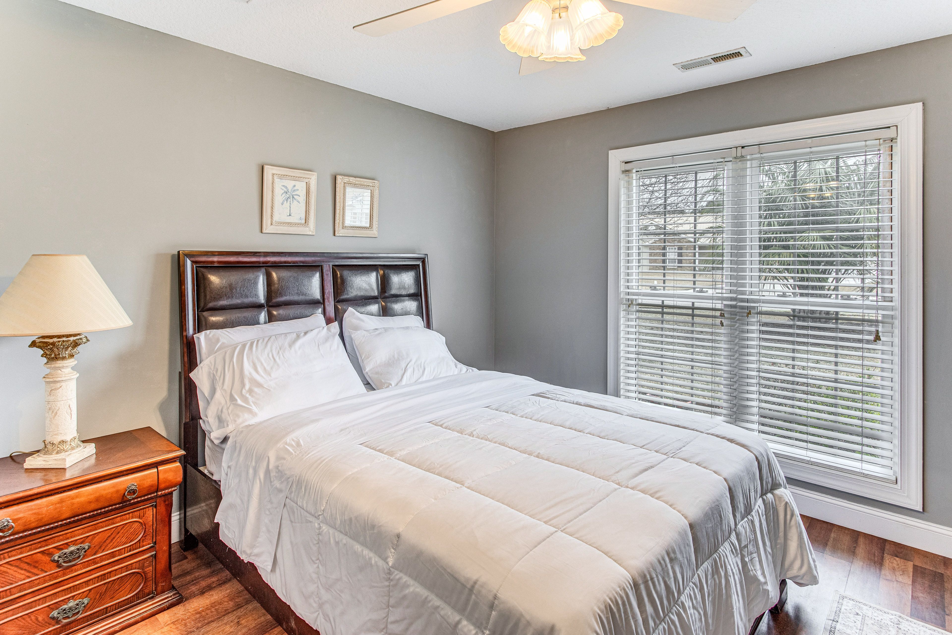 Bedroom 2 | Queen Bed