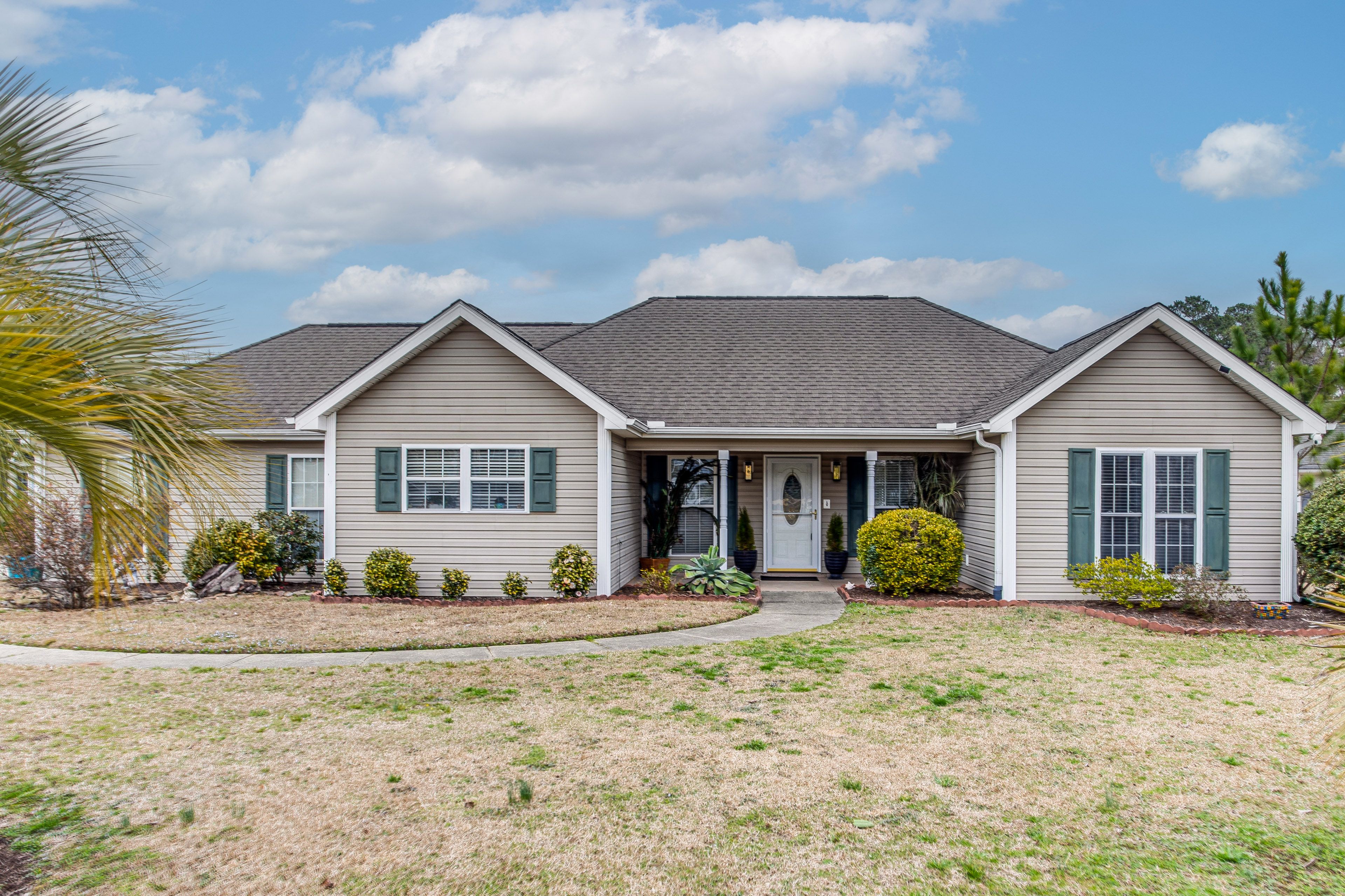 Single-Story House | Aberdeen Country Club Golf Course On-Site