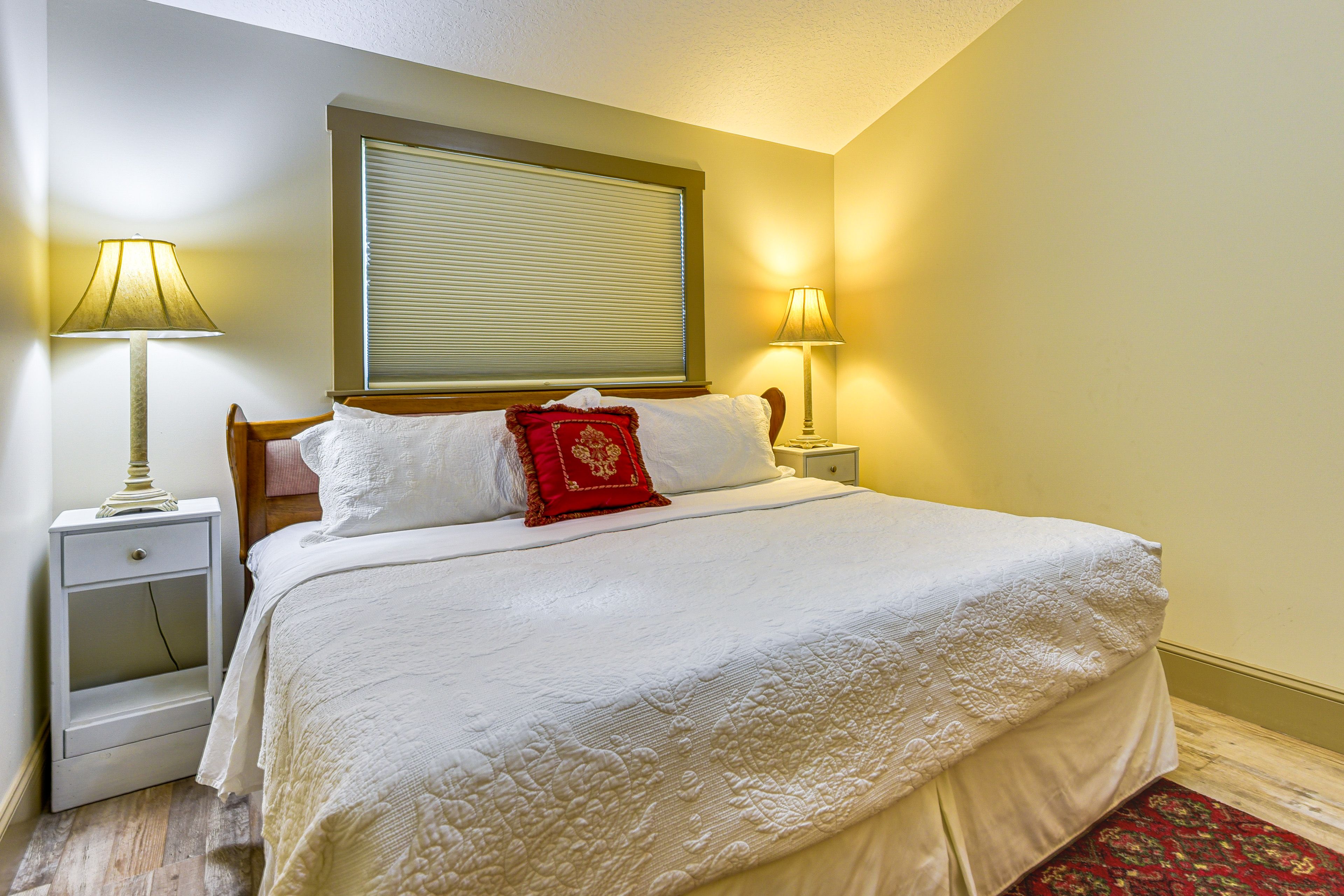 Bedroom 3 | King Bed