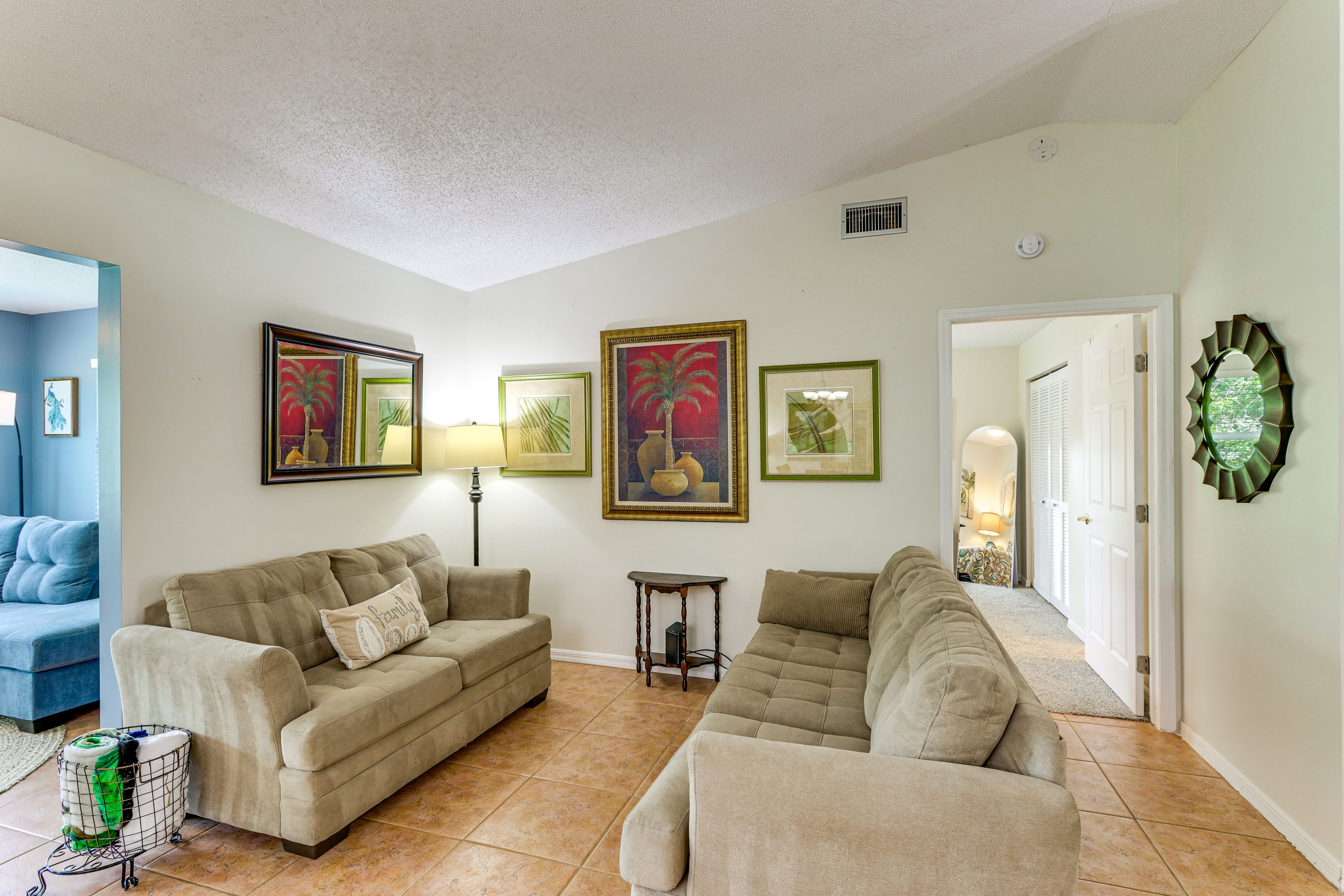 Living Room | Full Sleeper Sofa