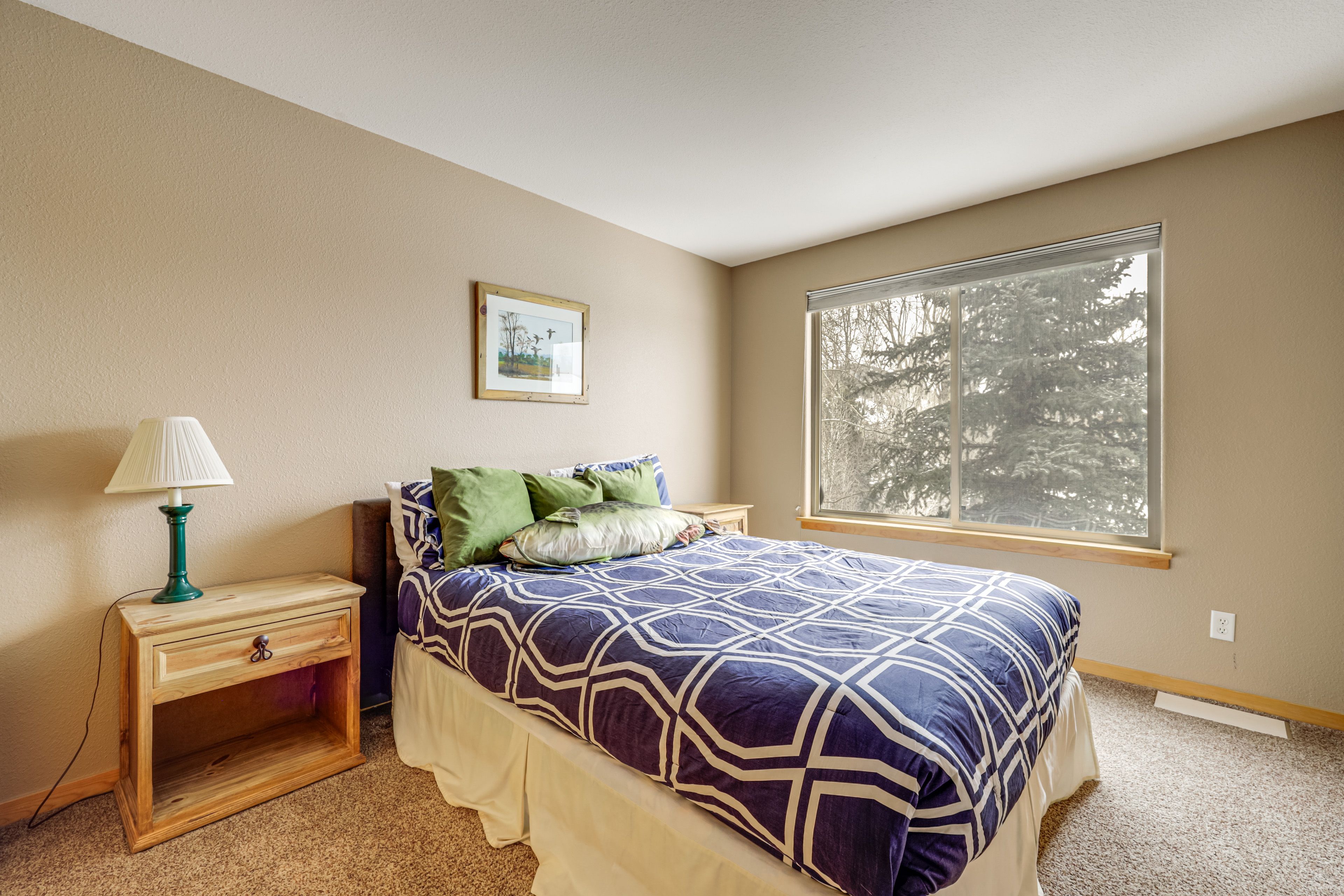 Bedroom 2 | Queen Bed | 2nd Floor