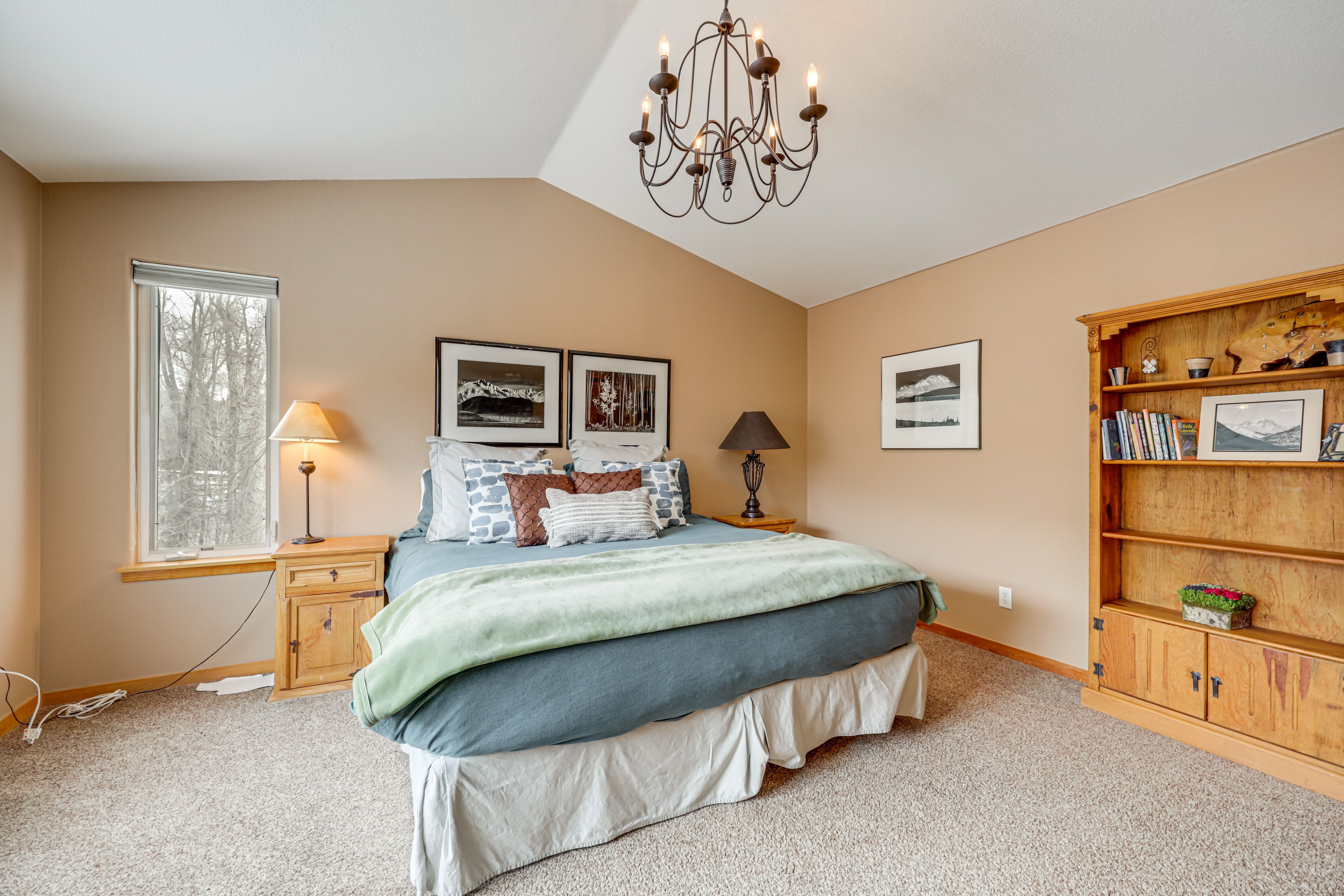 Bedroom 1 | King Bed | 2nd Floor