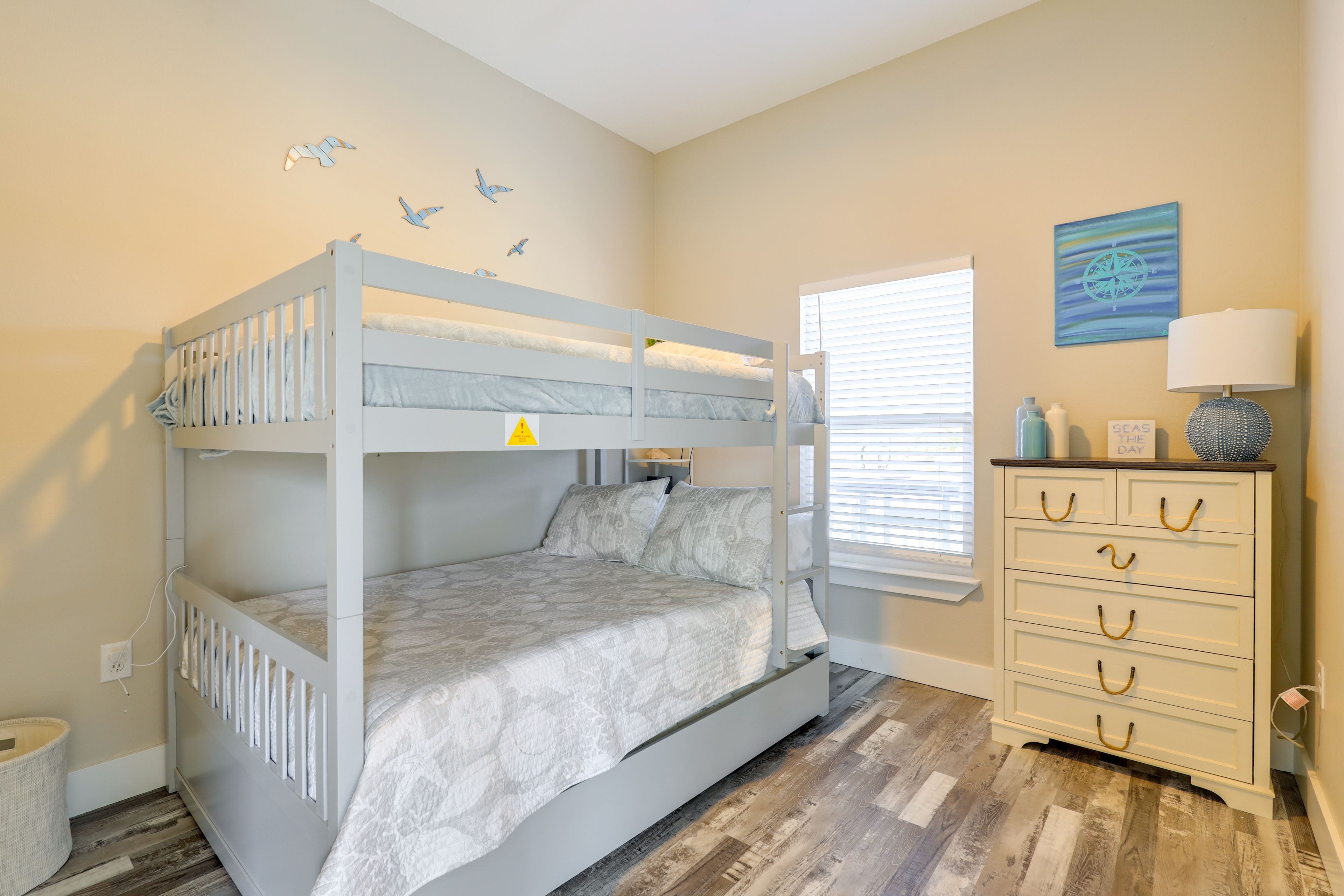Bedroom 2 | Twin Bunk Bed w/ Twin Trundle