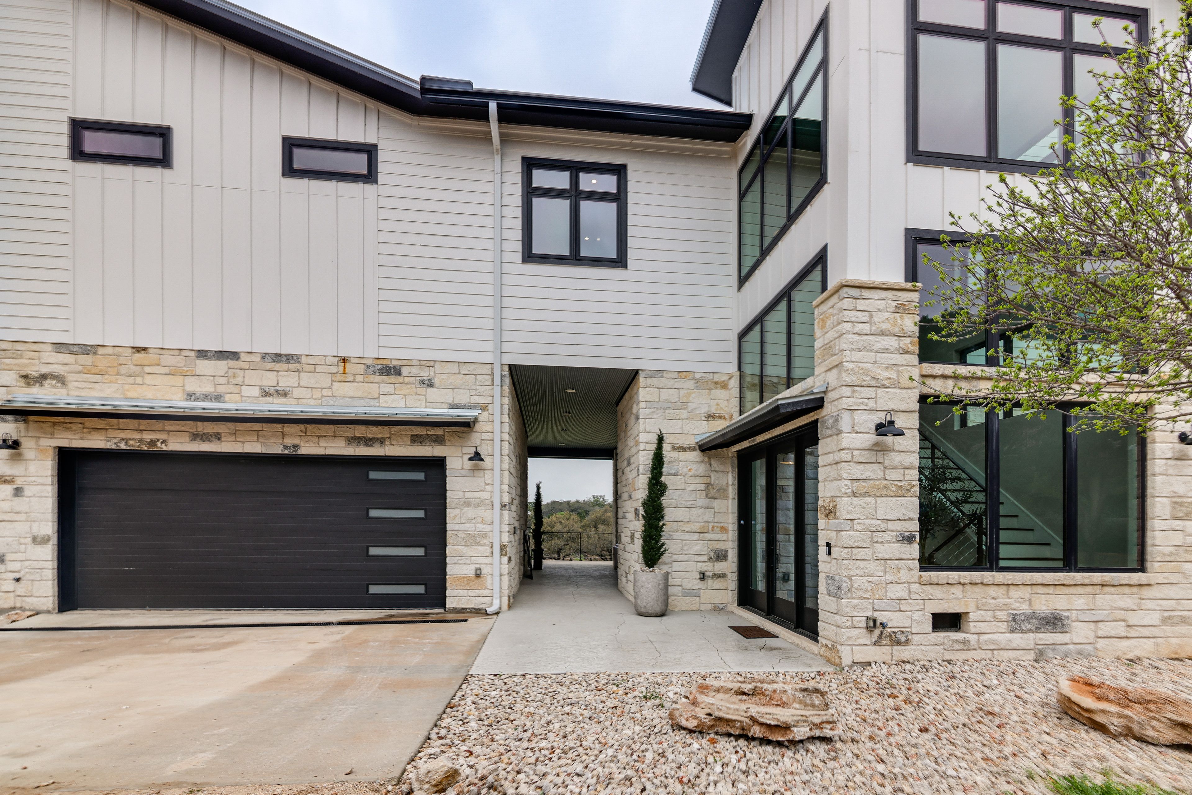 Parking | Driveway | RV Hookup