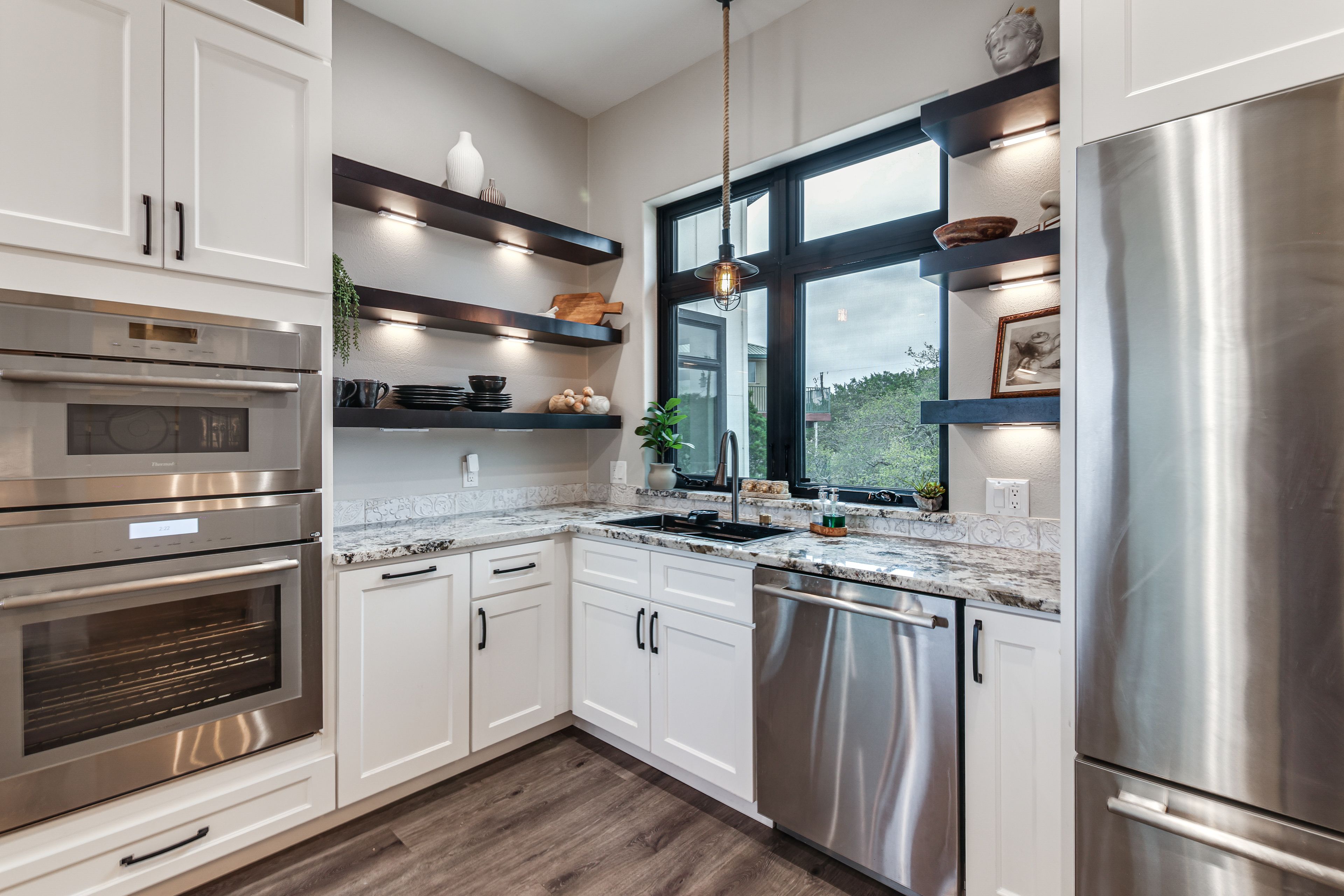 Kitchen | Stove | 2nd Floor