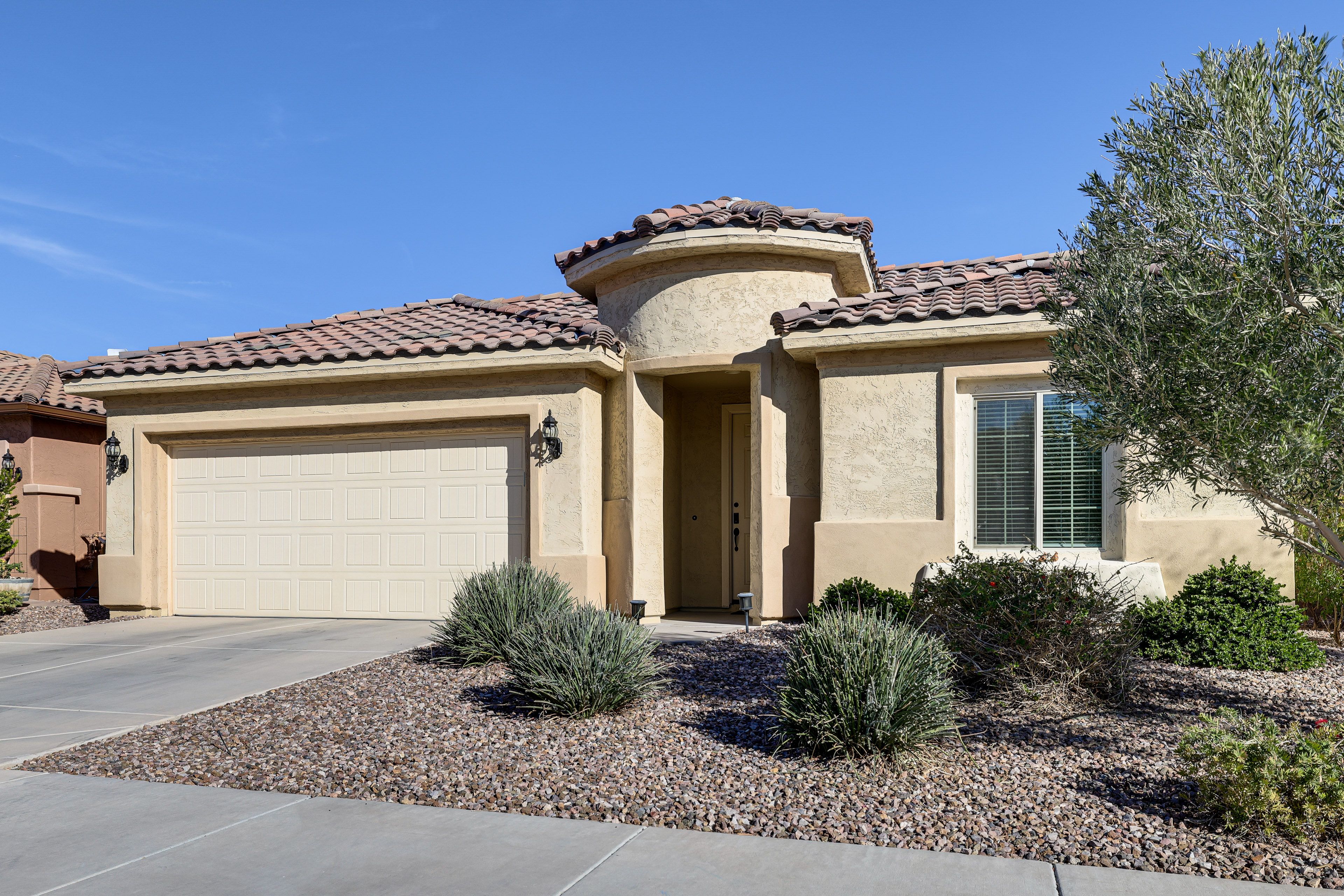 Driveway (2 Vehicles) | No Garage Access | No Overnight Street Parking