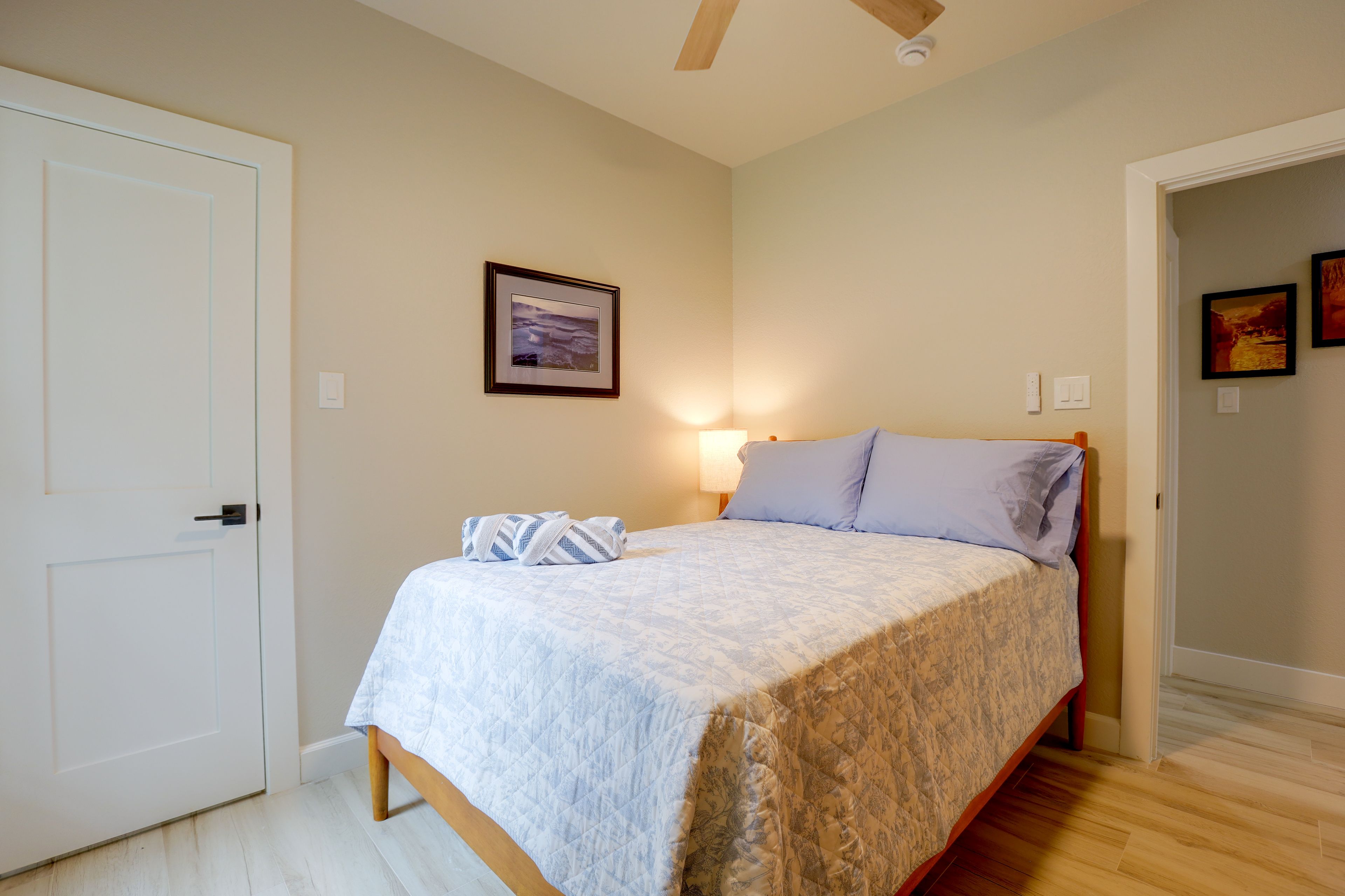 Bedroom 3 | Queen Bed