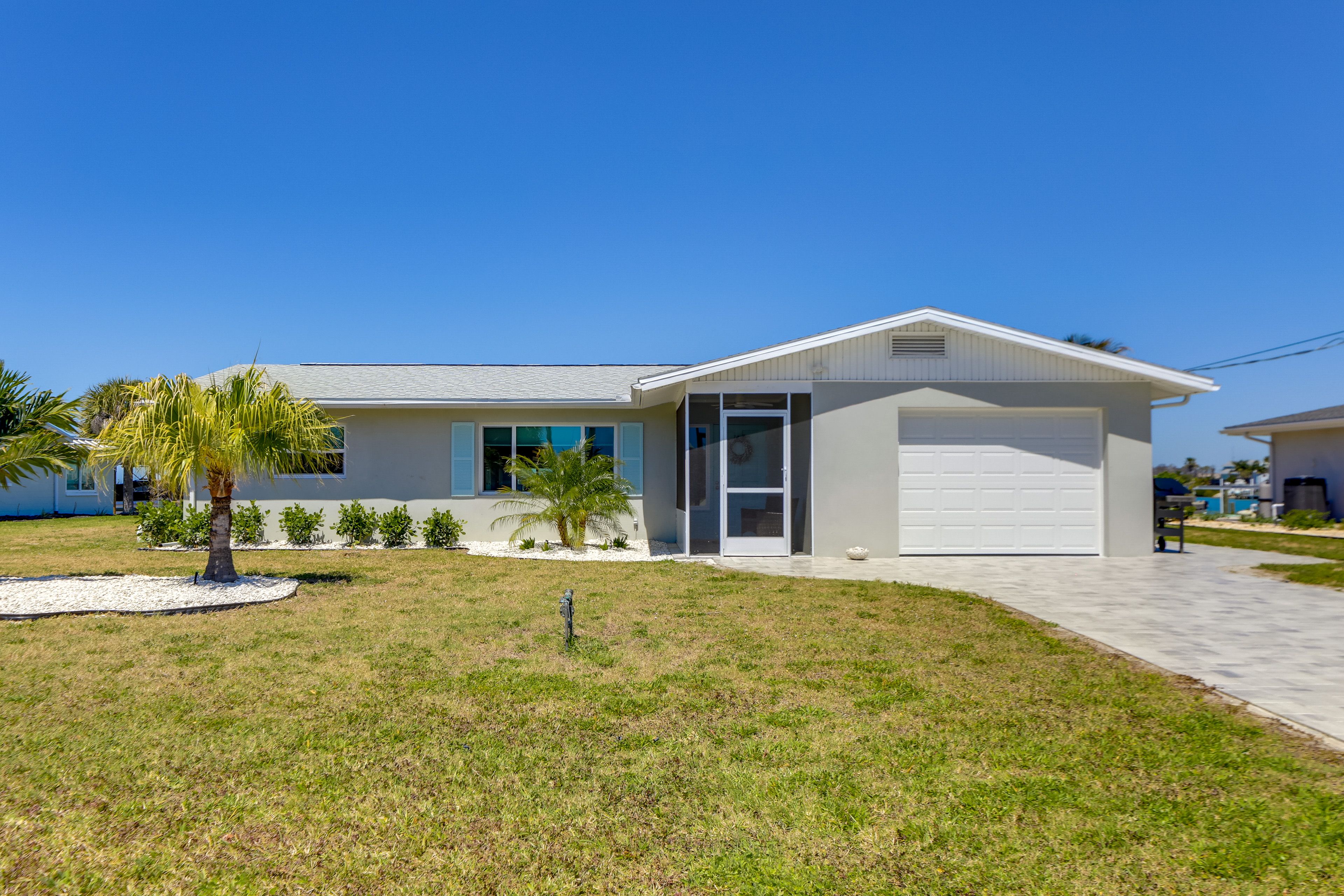 House Exterior | Gas Grill