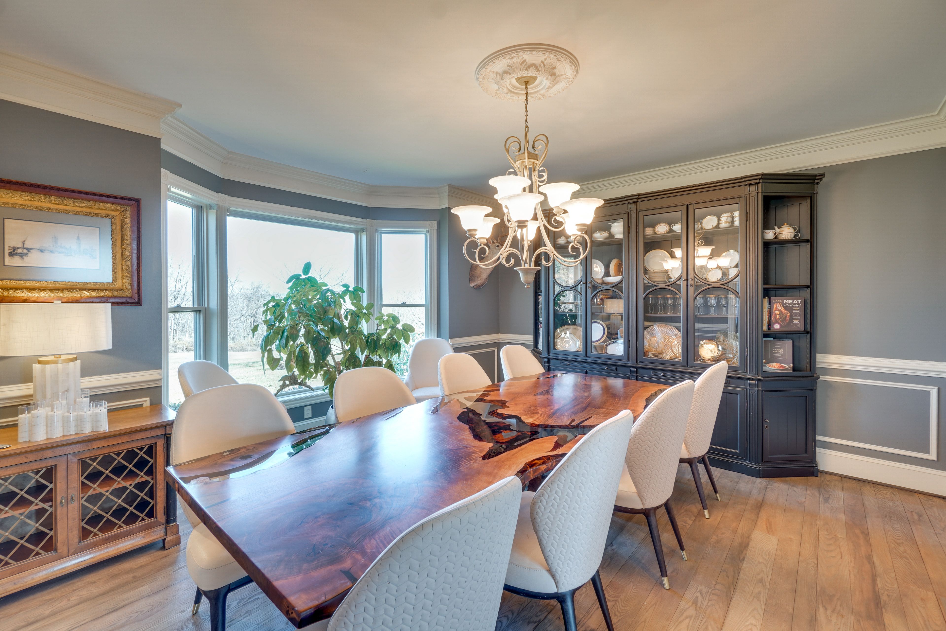 Formal Dining Room | 1st Floor