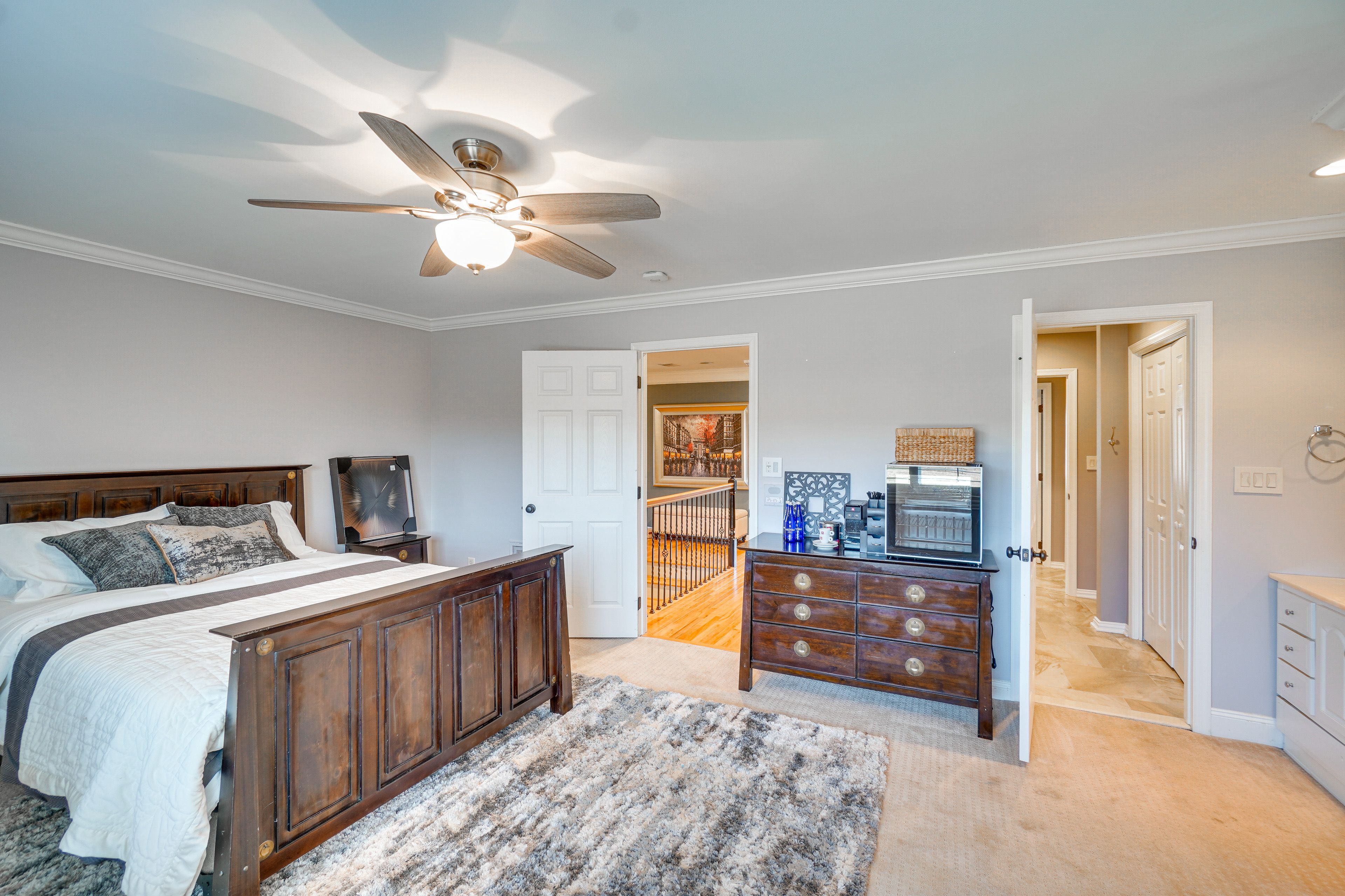 Bedroom 2 | 2nd Floor | King Bed