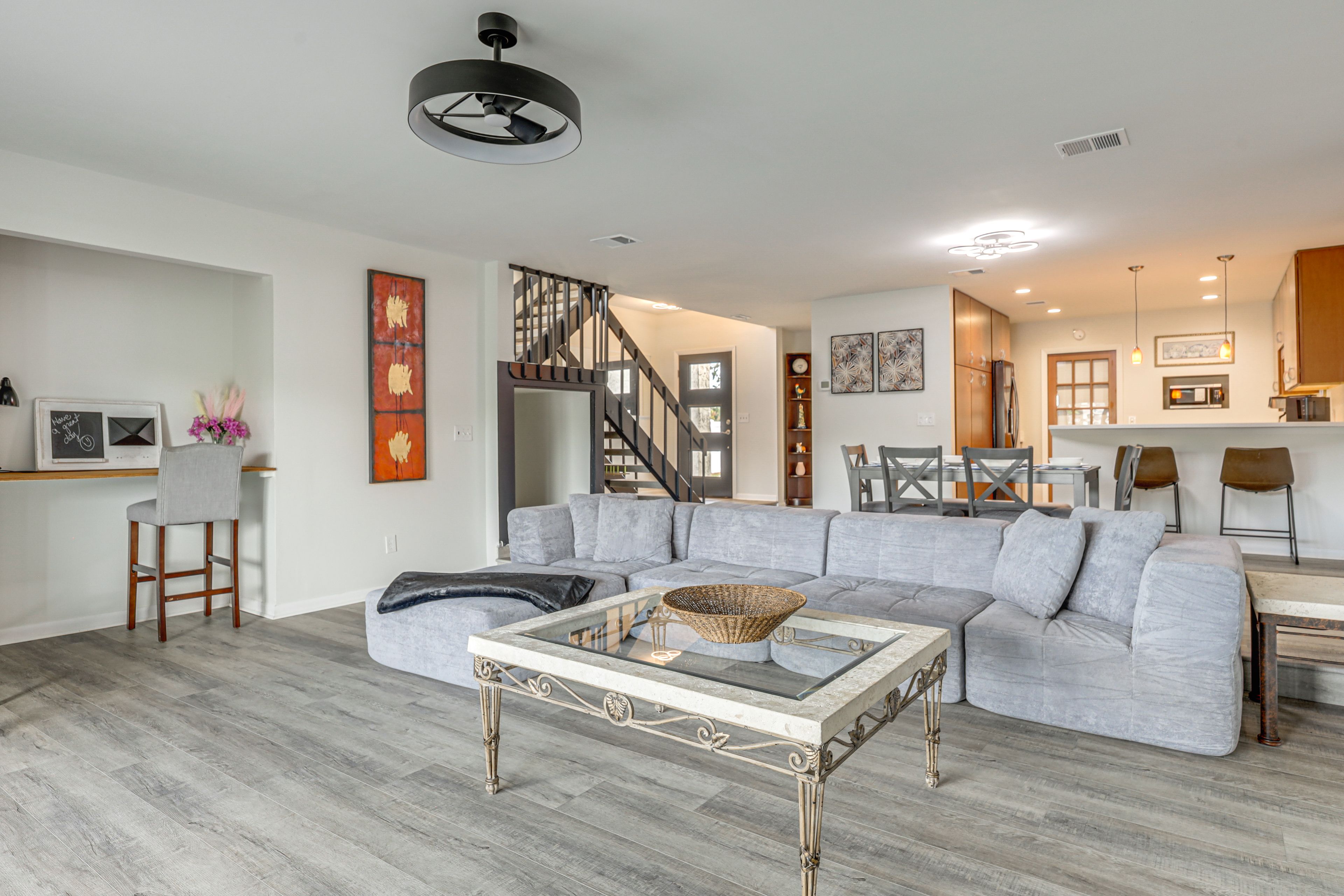 Jacksonville Vacation Rental | 3BR | 2.5BA | 1,800 Sq Ft | 3 Steps to Enter