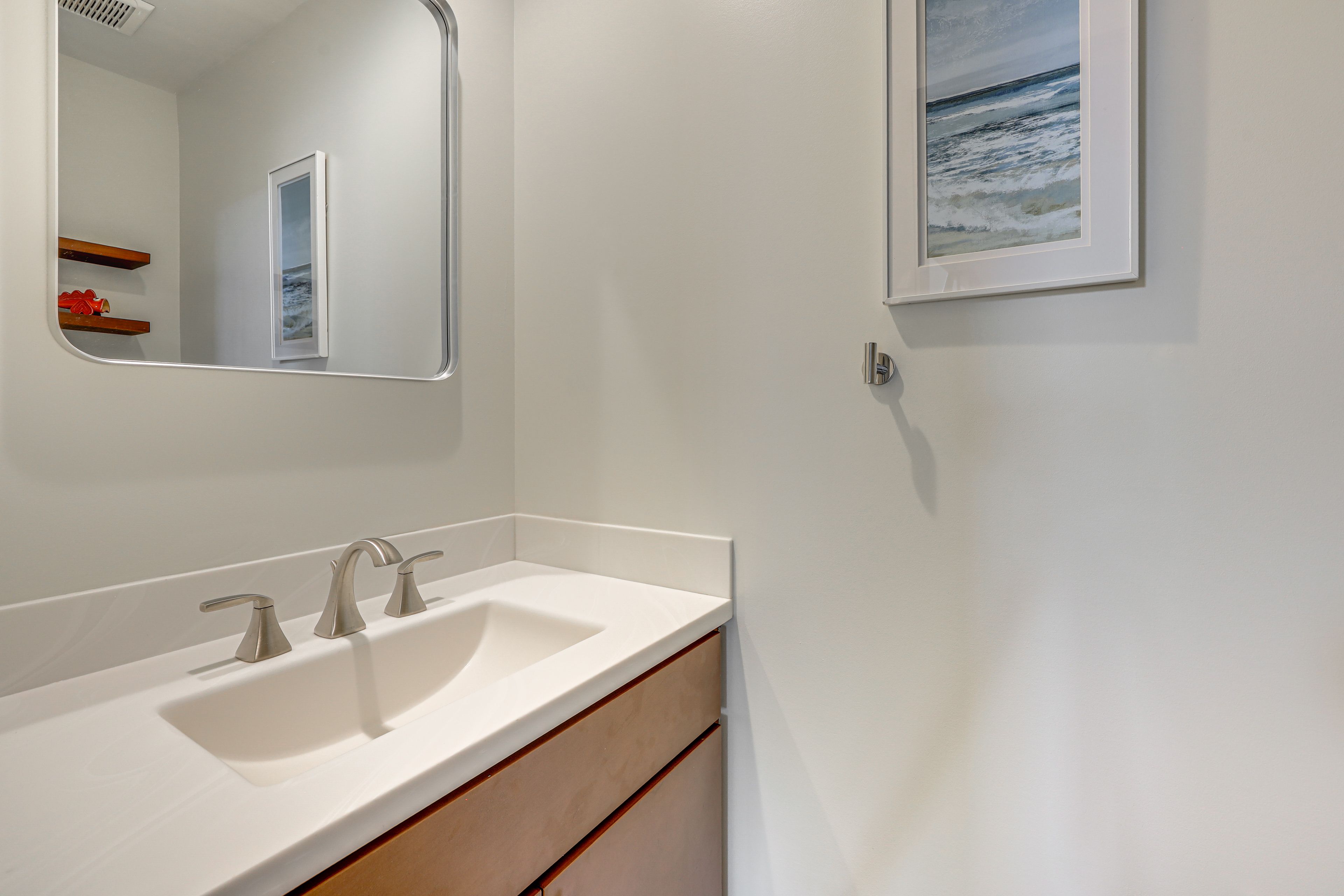 Half Bathroom | 1st Floor