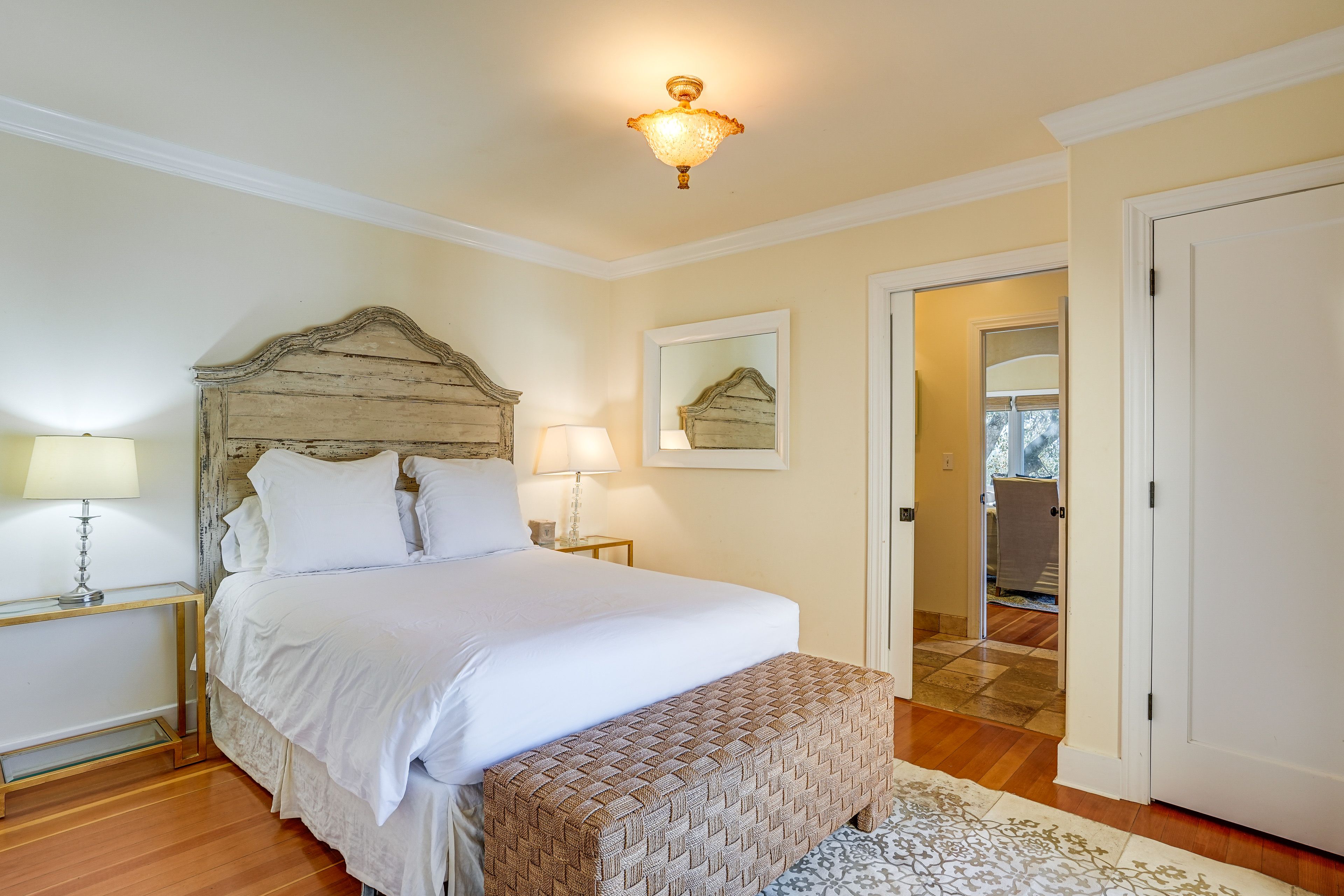 Bedroom 2 | Queen Bed | Main Floor