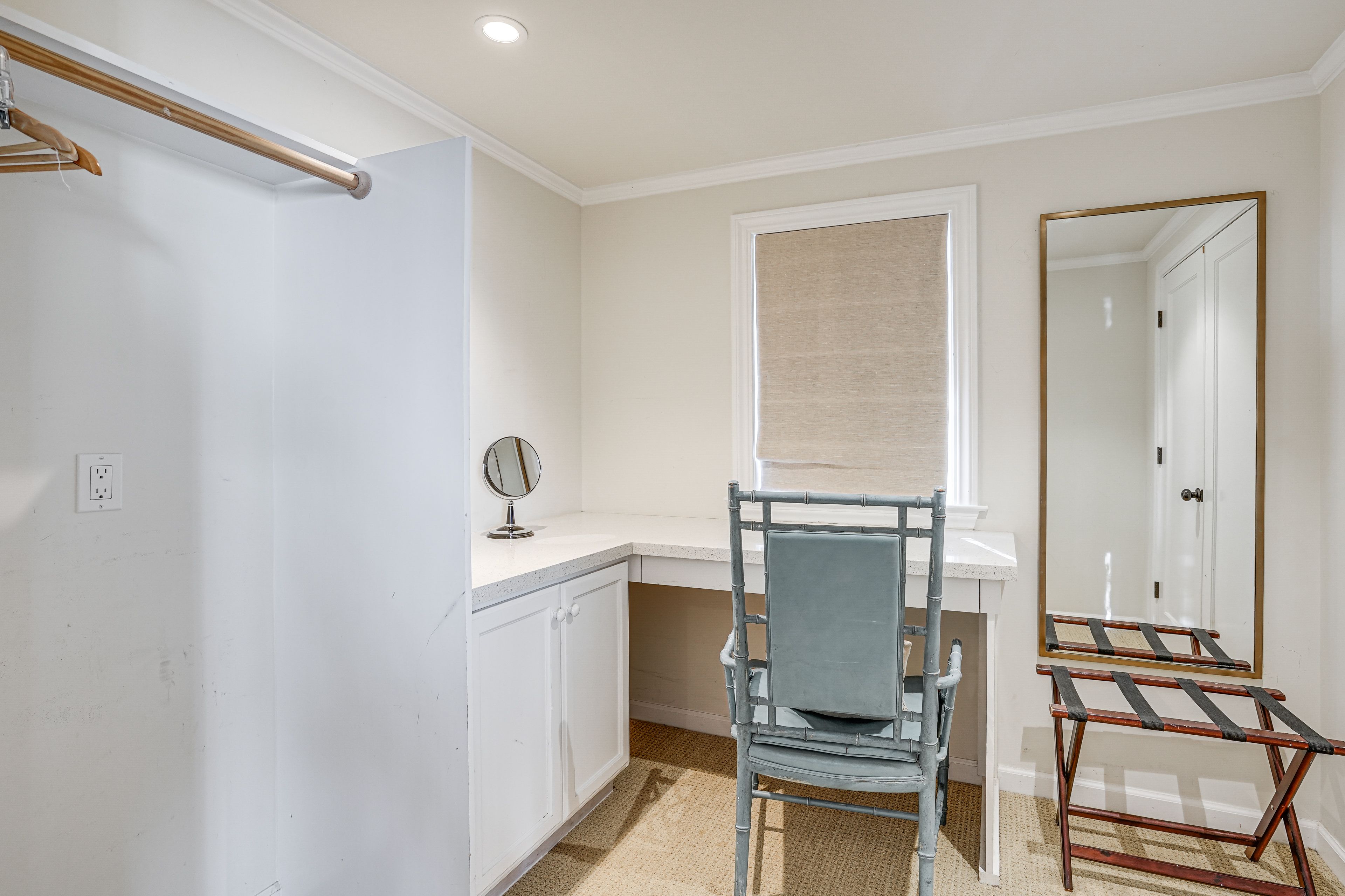 Walk-In Closet | Lower Floor