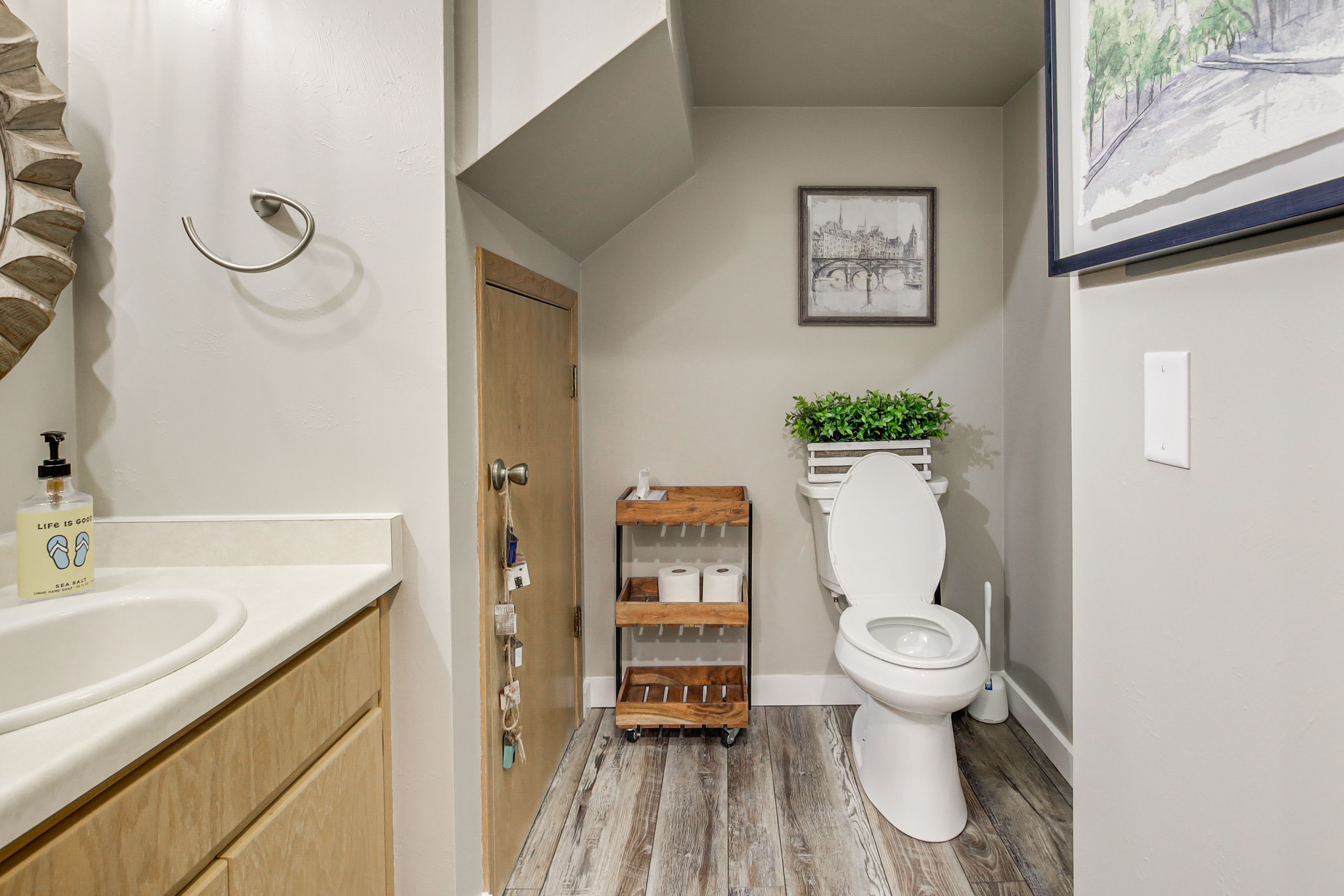 Half Bathroom | 1st Floor