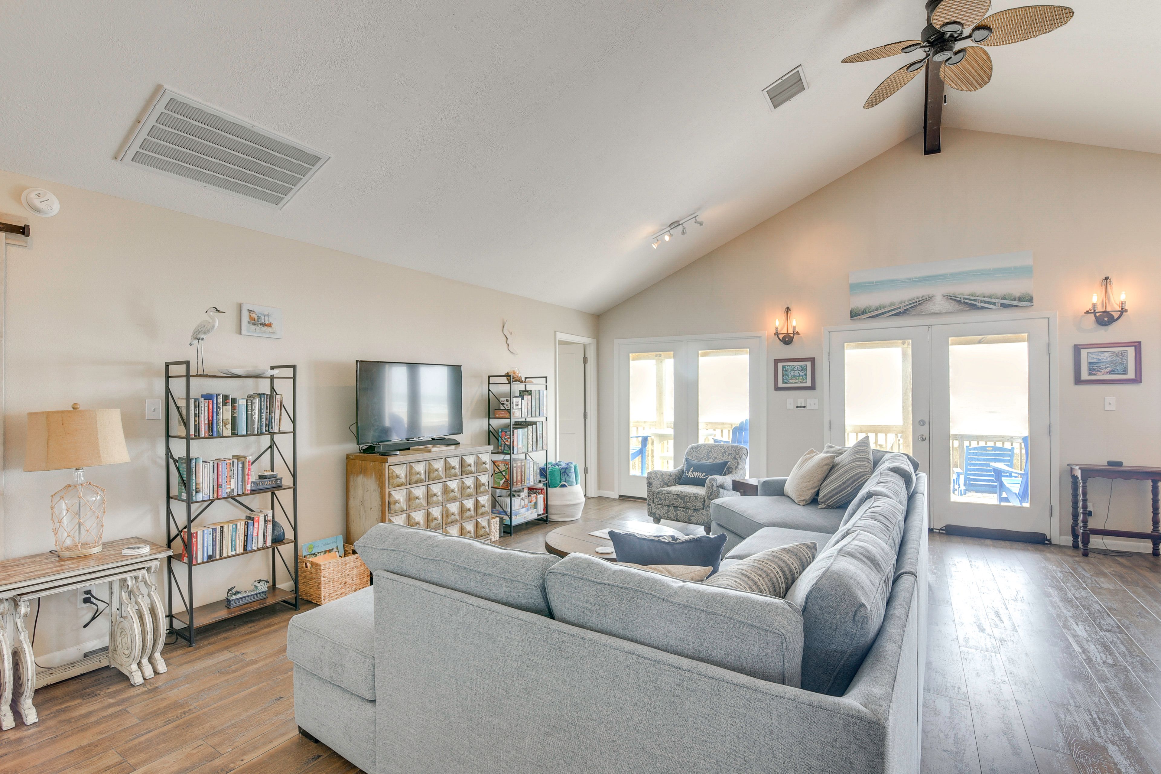 Living Room | Full Sleeper Sofa