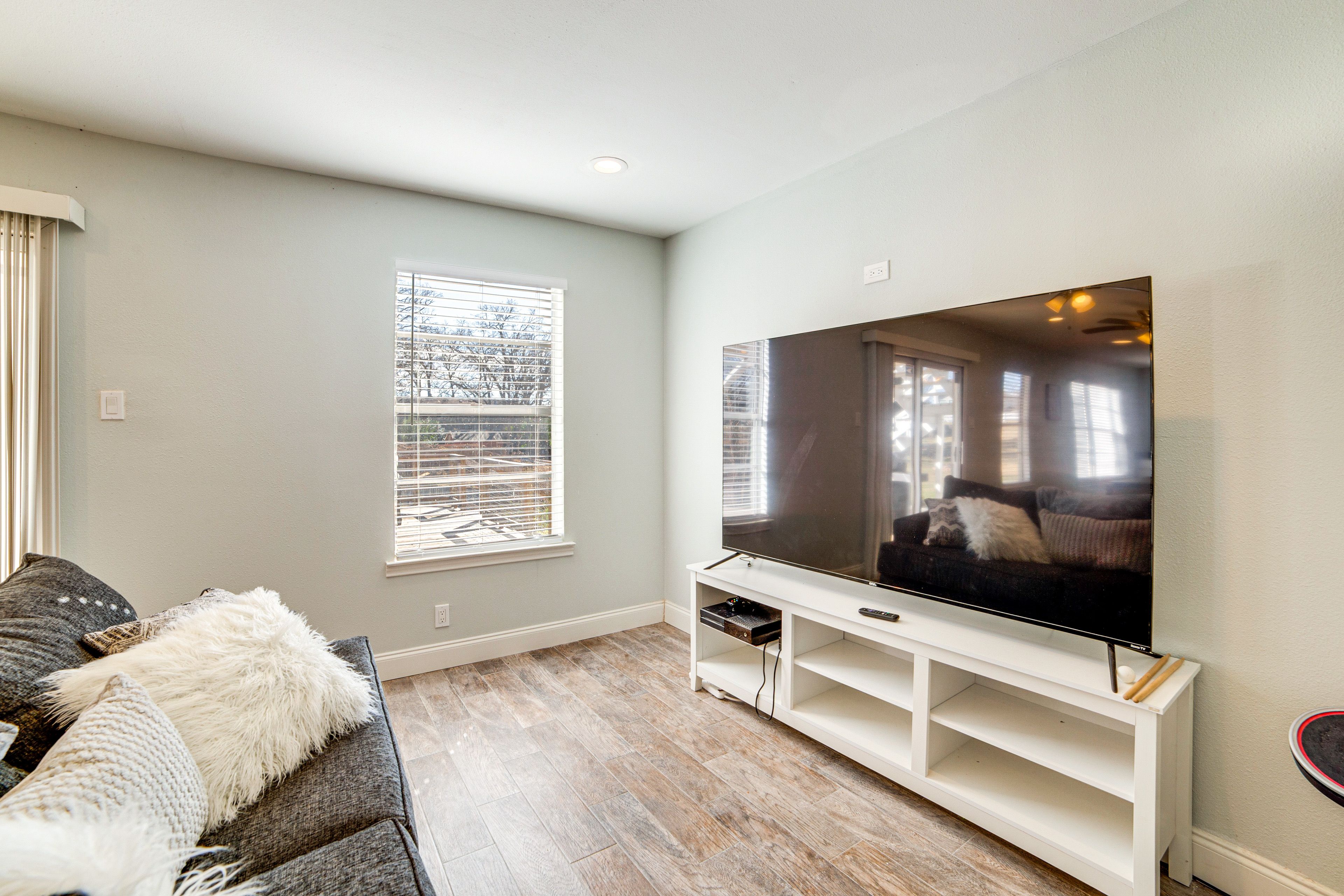 Game Room | Queen Sleeper Sofa | Lower Level