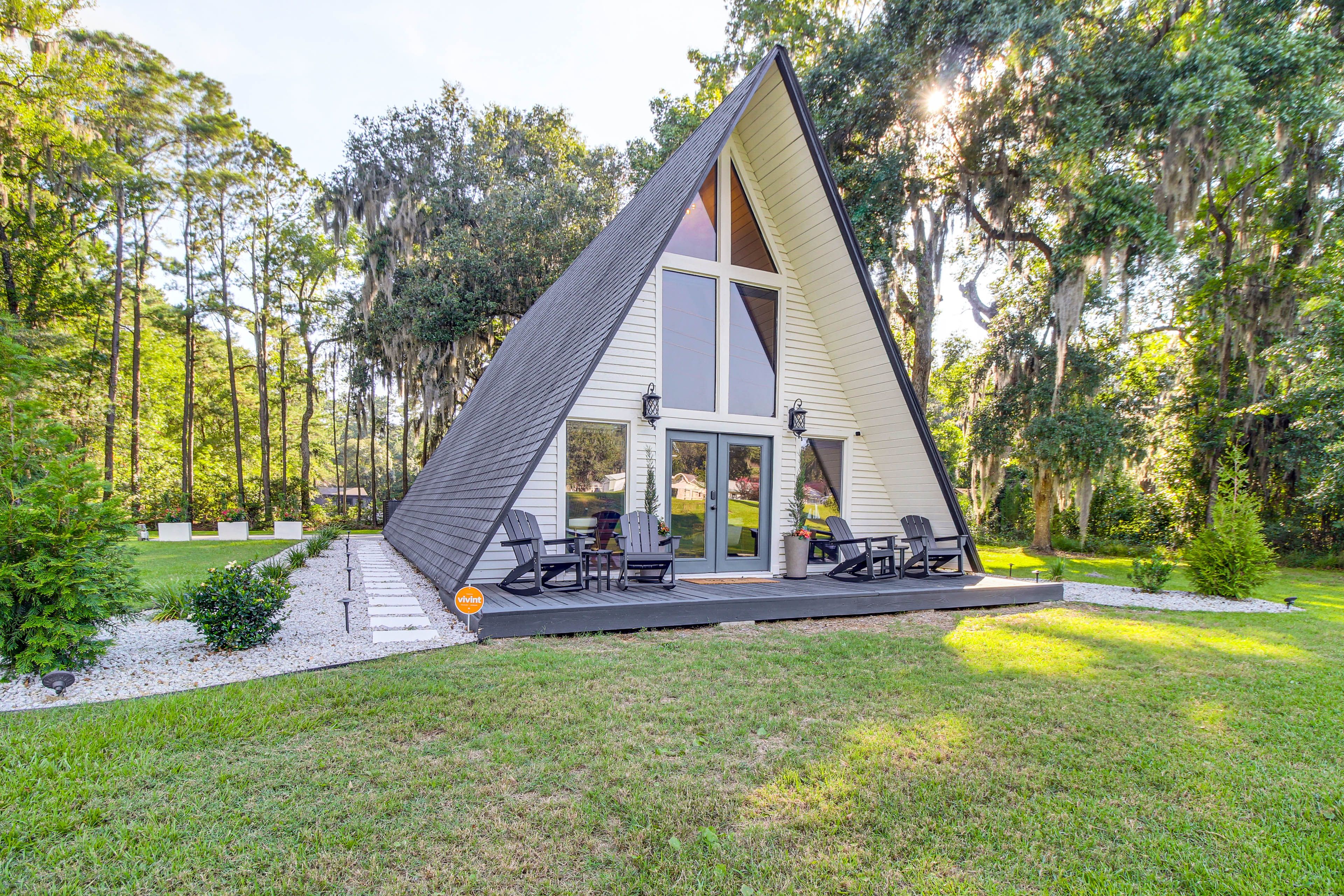 Georgetown Vacation Rental | 1BR | 1BA | 1,467 Sq Ft