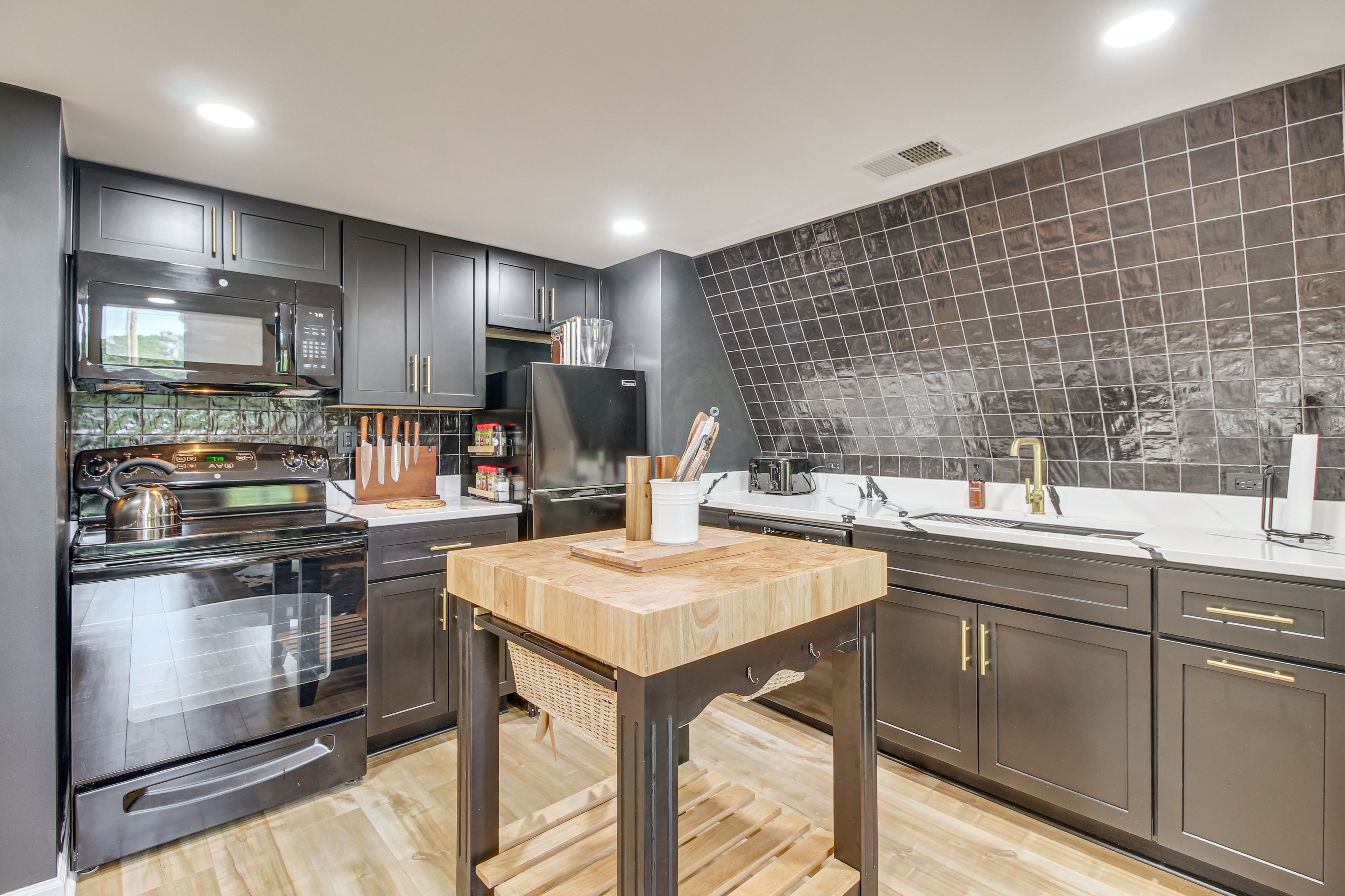 Kitchen | Cooking Basics | 1st Floor