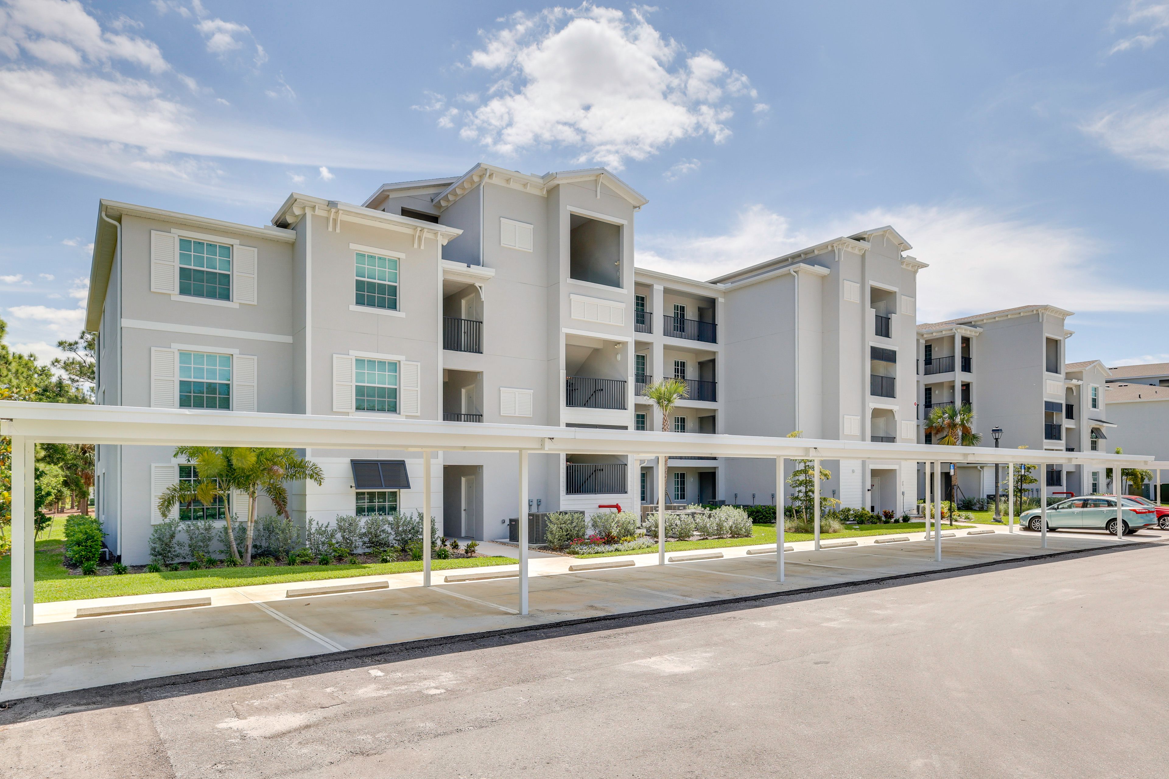 Exterior | Single-Story Condo on 3rd Floor