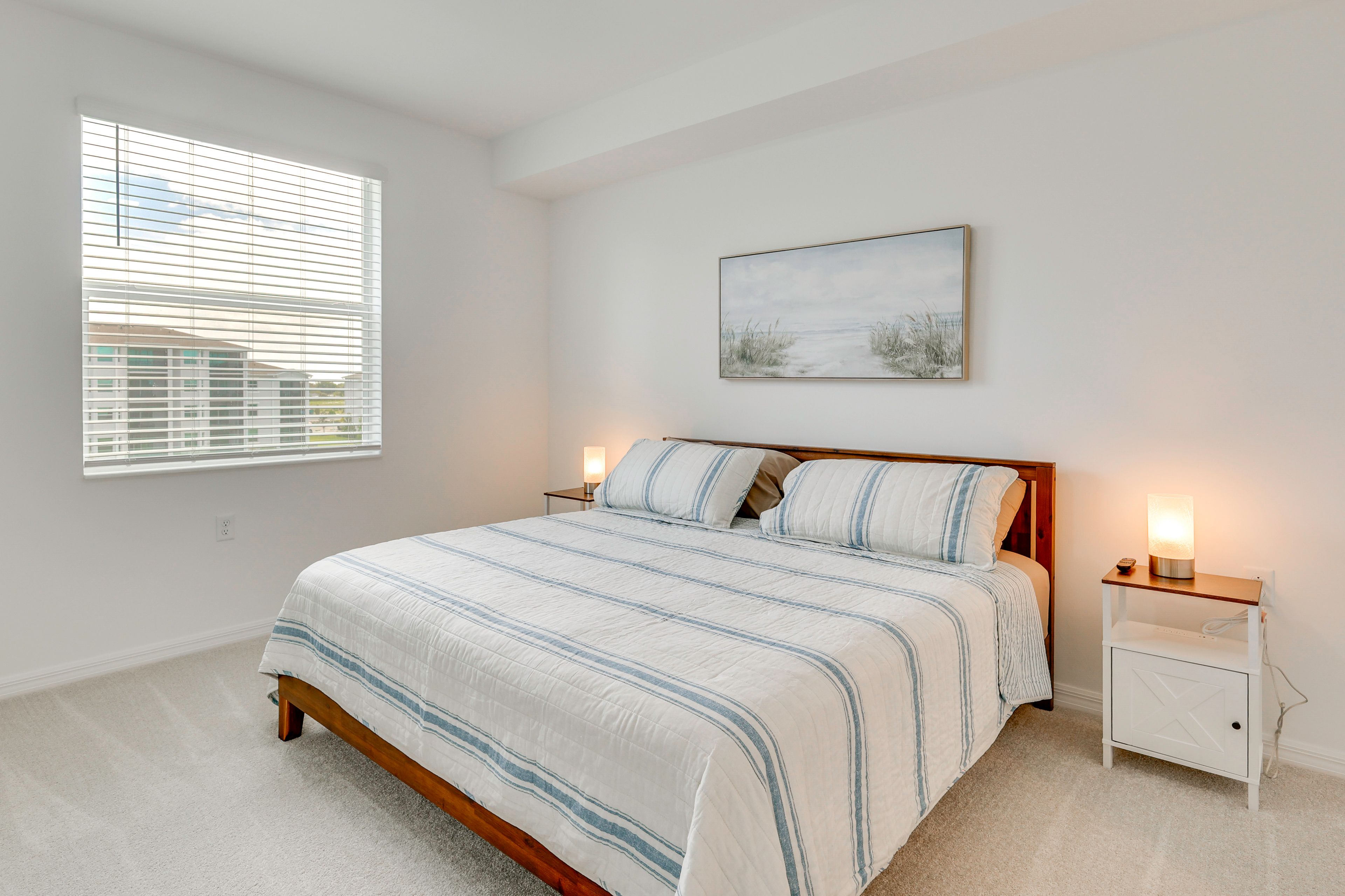 Bedroom 2 | Queen Bed