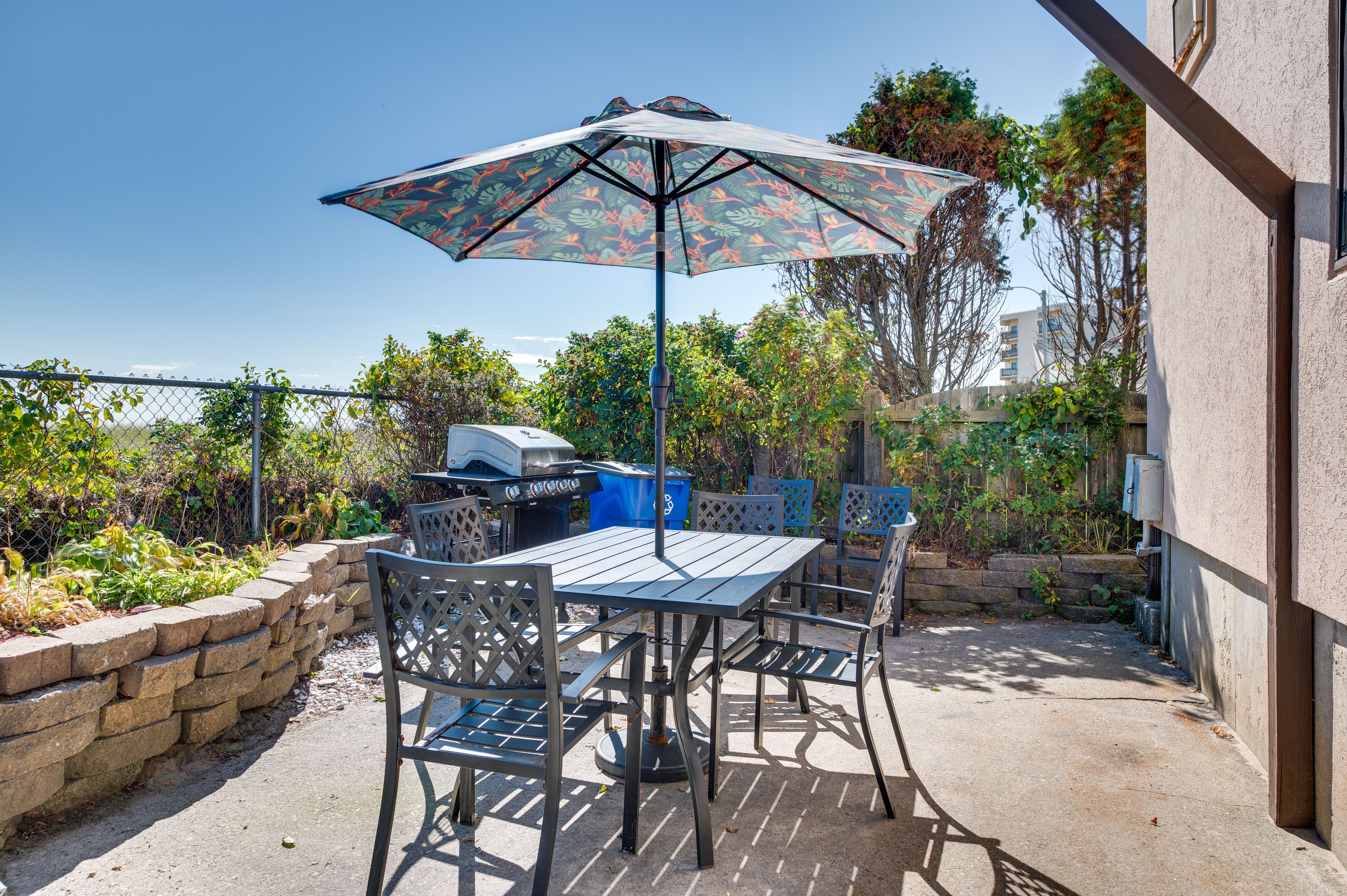 Beachfront Condotel | Community Amenities