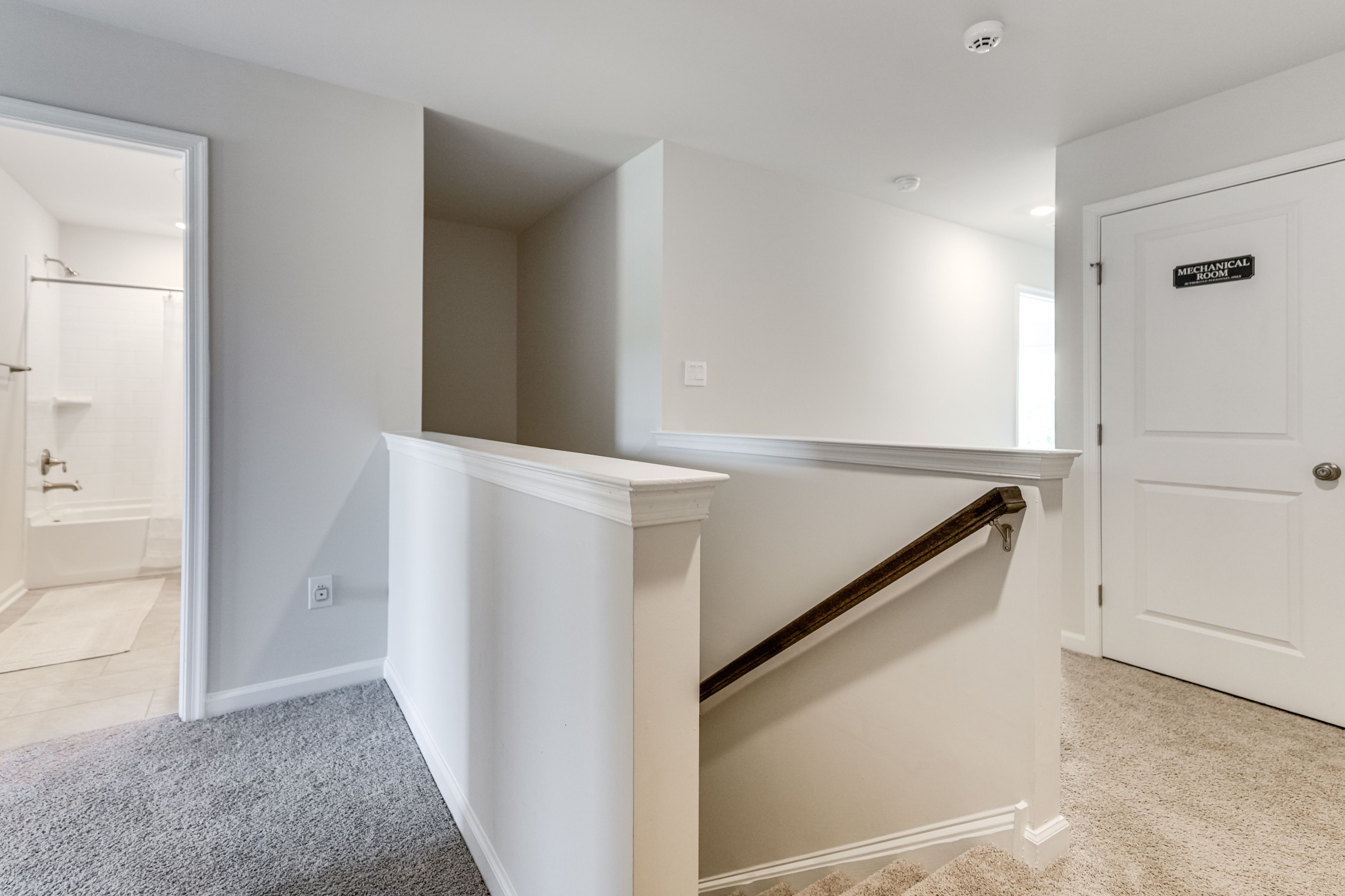 Landing | 2nd Floor