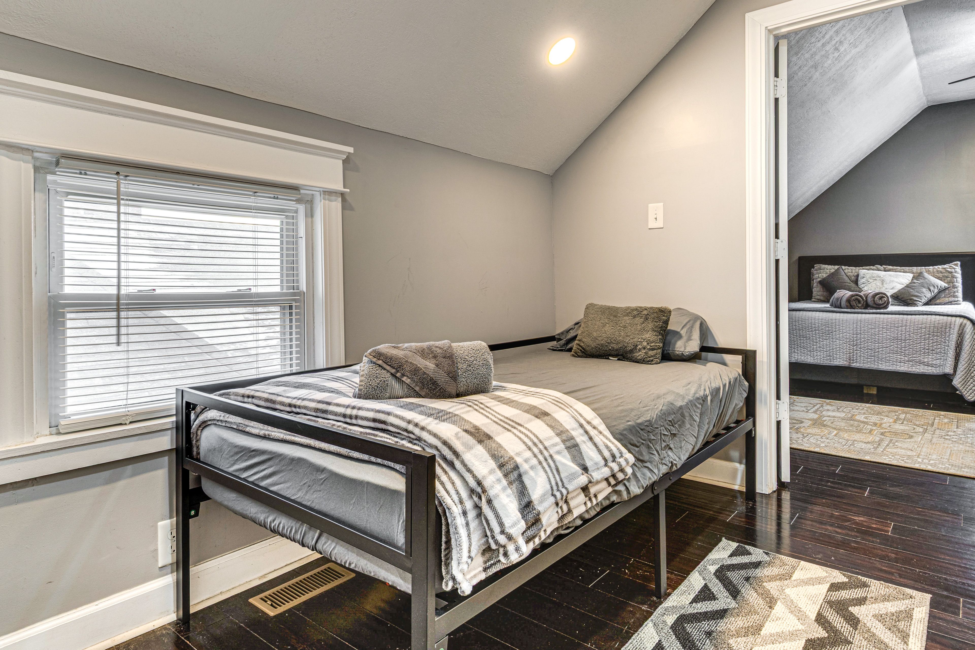 Sleeping Nook | 2nd Floor | Twin Bed